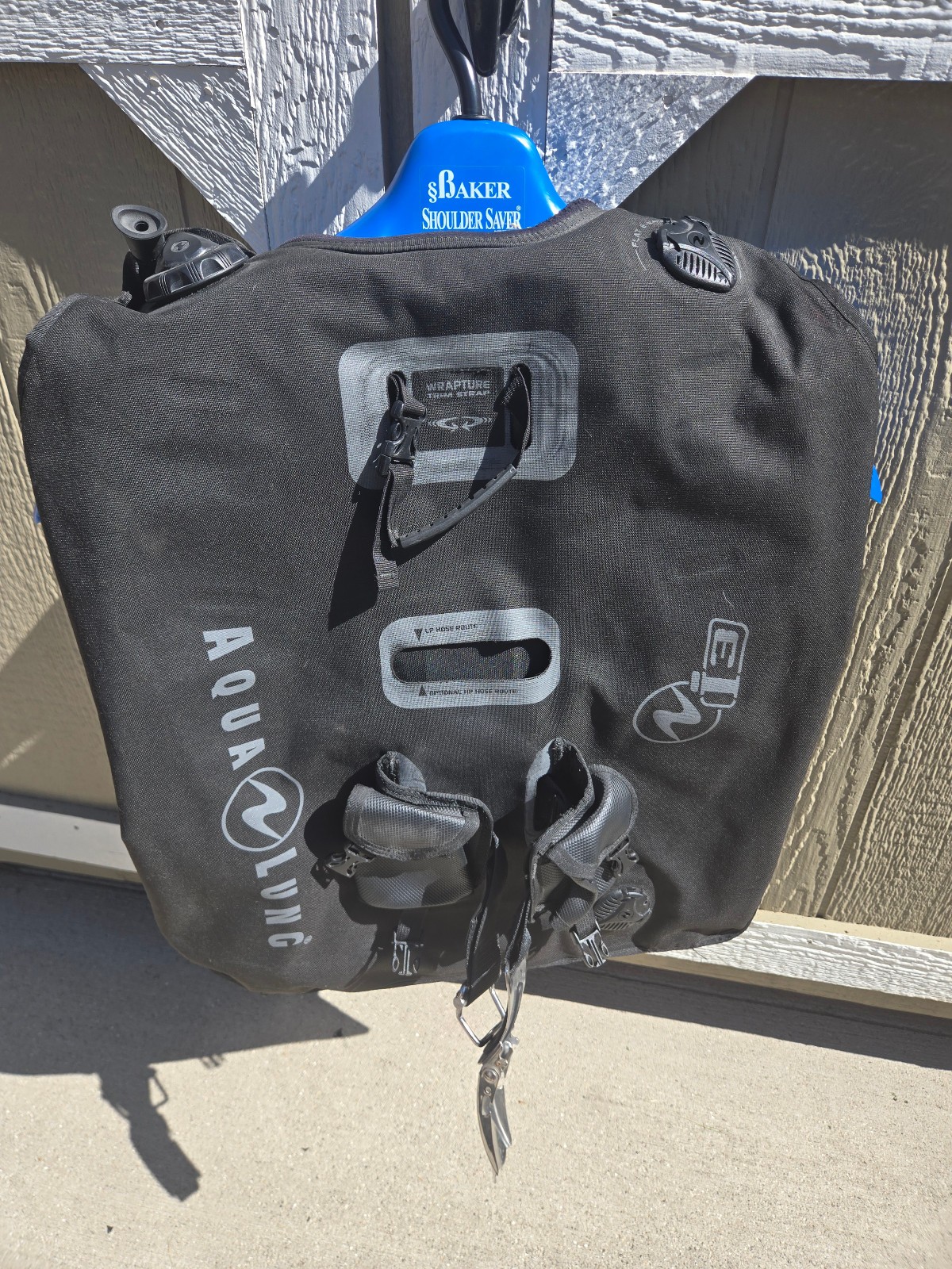Aqua Lung DIMENSION i3 Scuba Dive BCD Men’s Size Medium Used i3