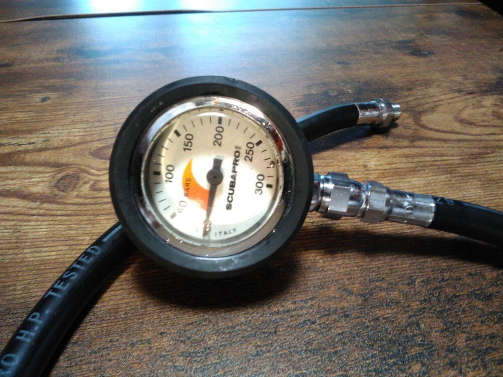 SCUBAPRO High-pressure Single Gauge #301 (Connector O-rings replaced)