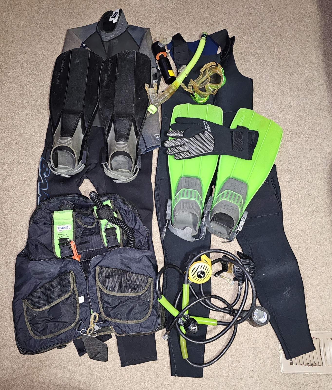 Scuba Gear Lot/Bundle: BCD Vest, Regs, Gauge, tank, Fins, Wetsuits, Mask, Gloves