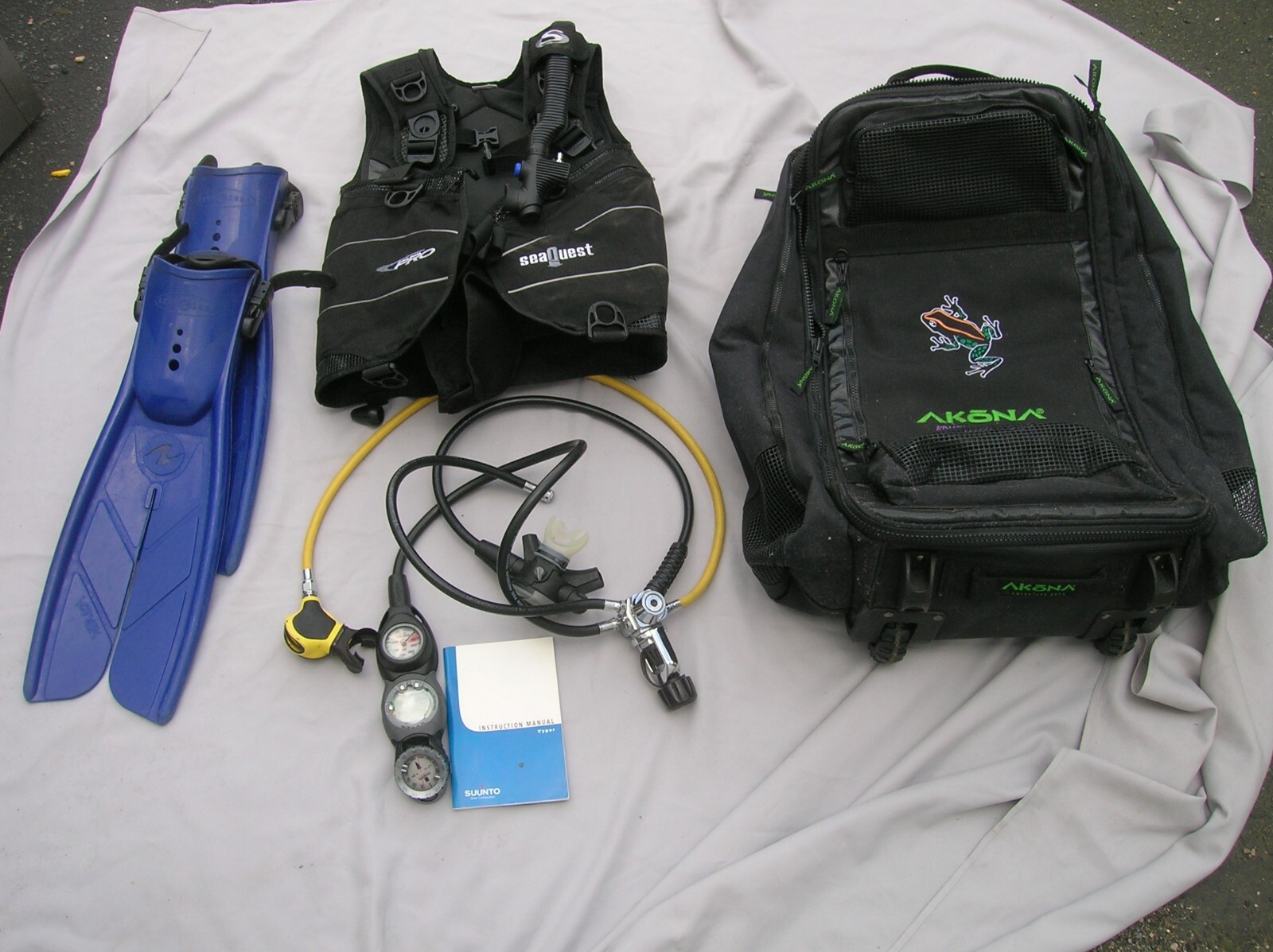 SCUBA OUT FIT W/ SUNNTO VYPER COMPUROR / ETC. SEE NOTES » LOT #43174