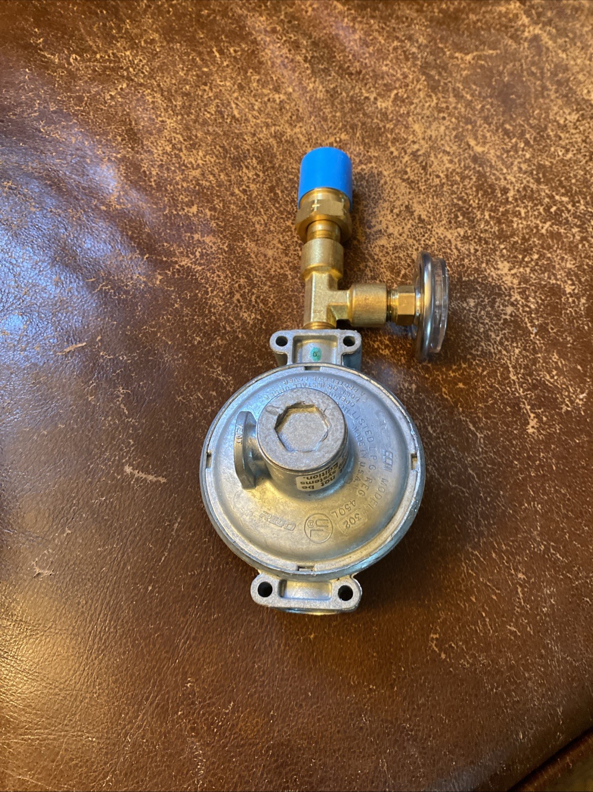 Trident Marine 1200-1411 L.P. Gas Regulator, 300 PSI, POL Tank Fitting