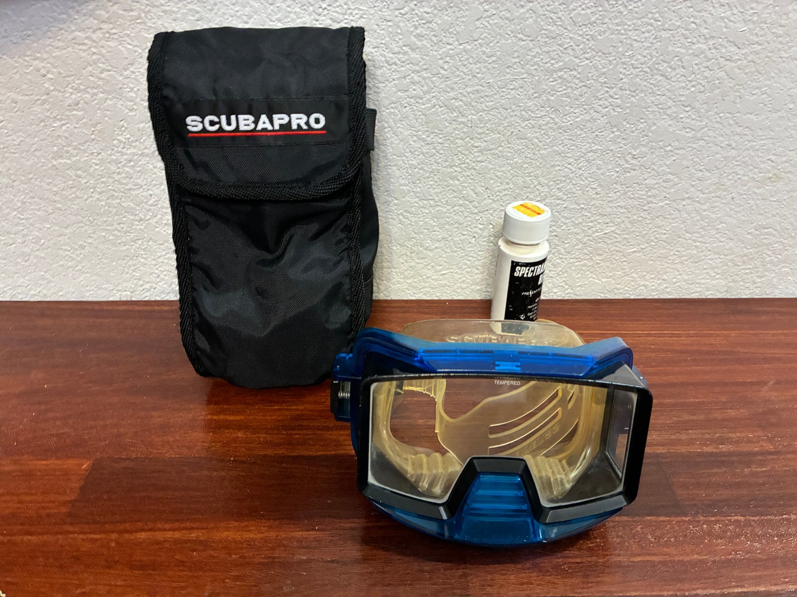 Scubapro G250 + S600 + 3000 PSI First Stage + BCD (M) + Oceanic DataMax Pro