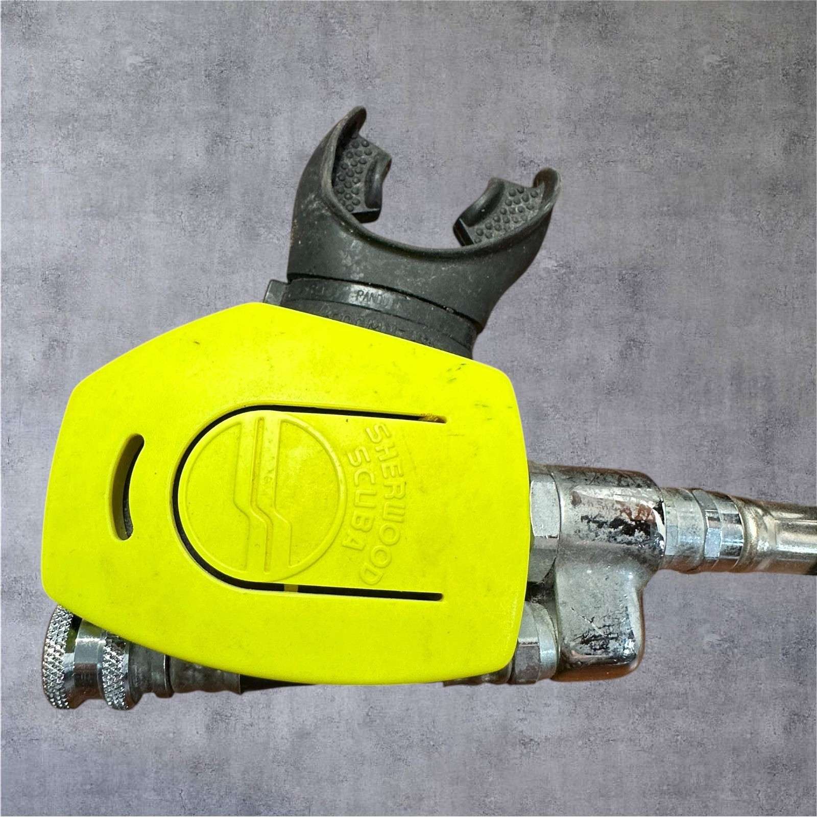 Sherwood Scuba Maximus Regulator Set Cochran Dive Computer Black