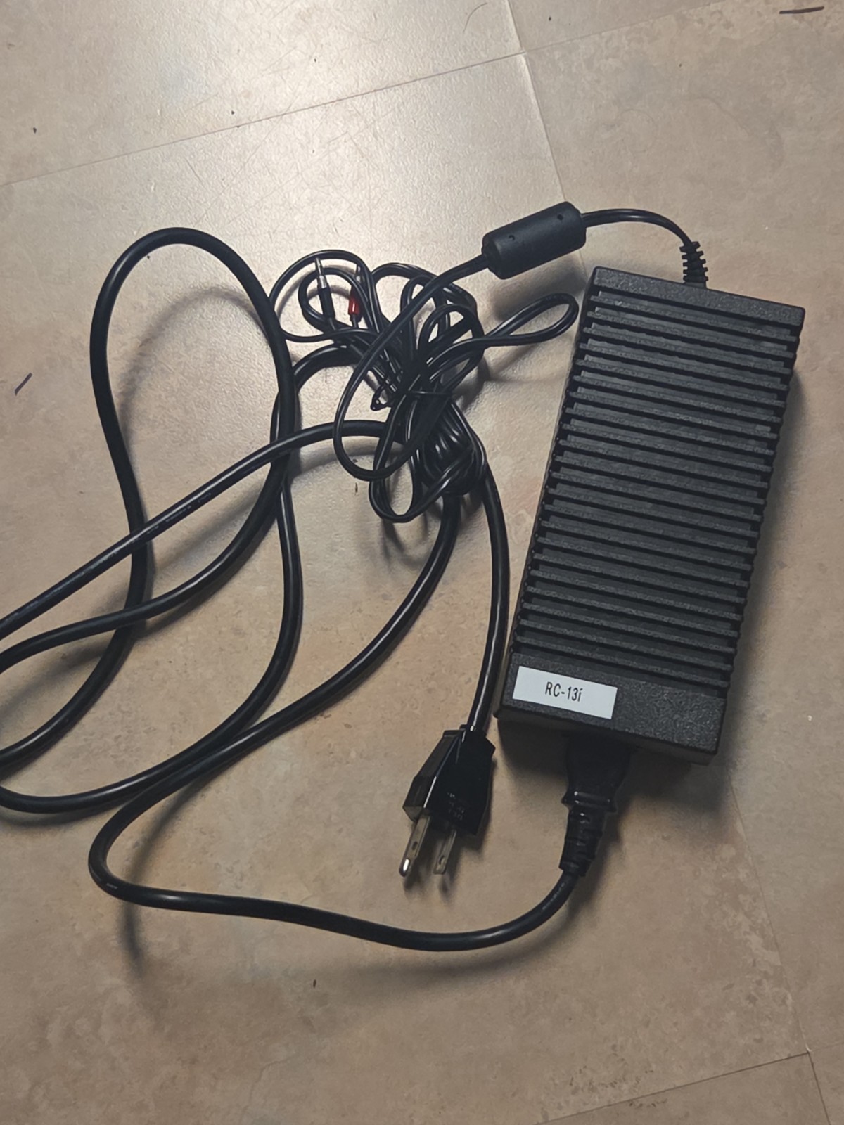 Ocean Technology RC-13i Charger For RB-6V Battery Pack