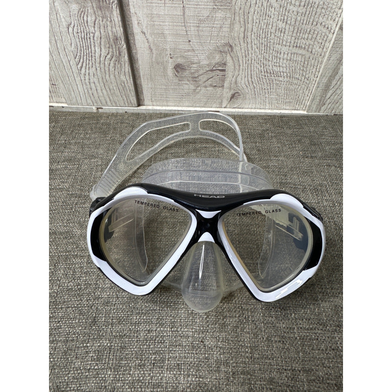 HEAD Quest Adult Silicone Snorkeling Set Black White Mask Fins Snorkel Bag L/XL