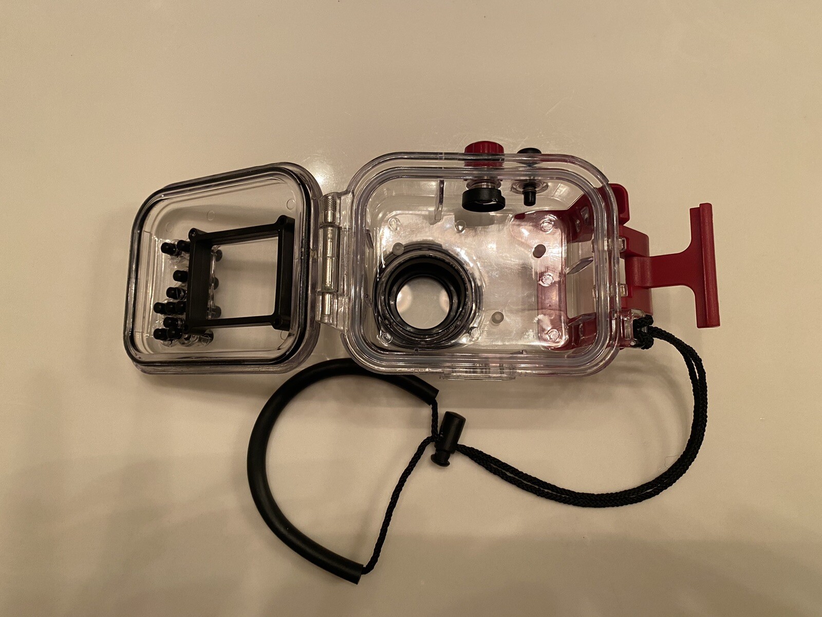 Intova IC-600 Digital Sports Camera case 6.0MP 2.4″ LCD Underwater Waterproof