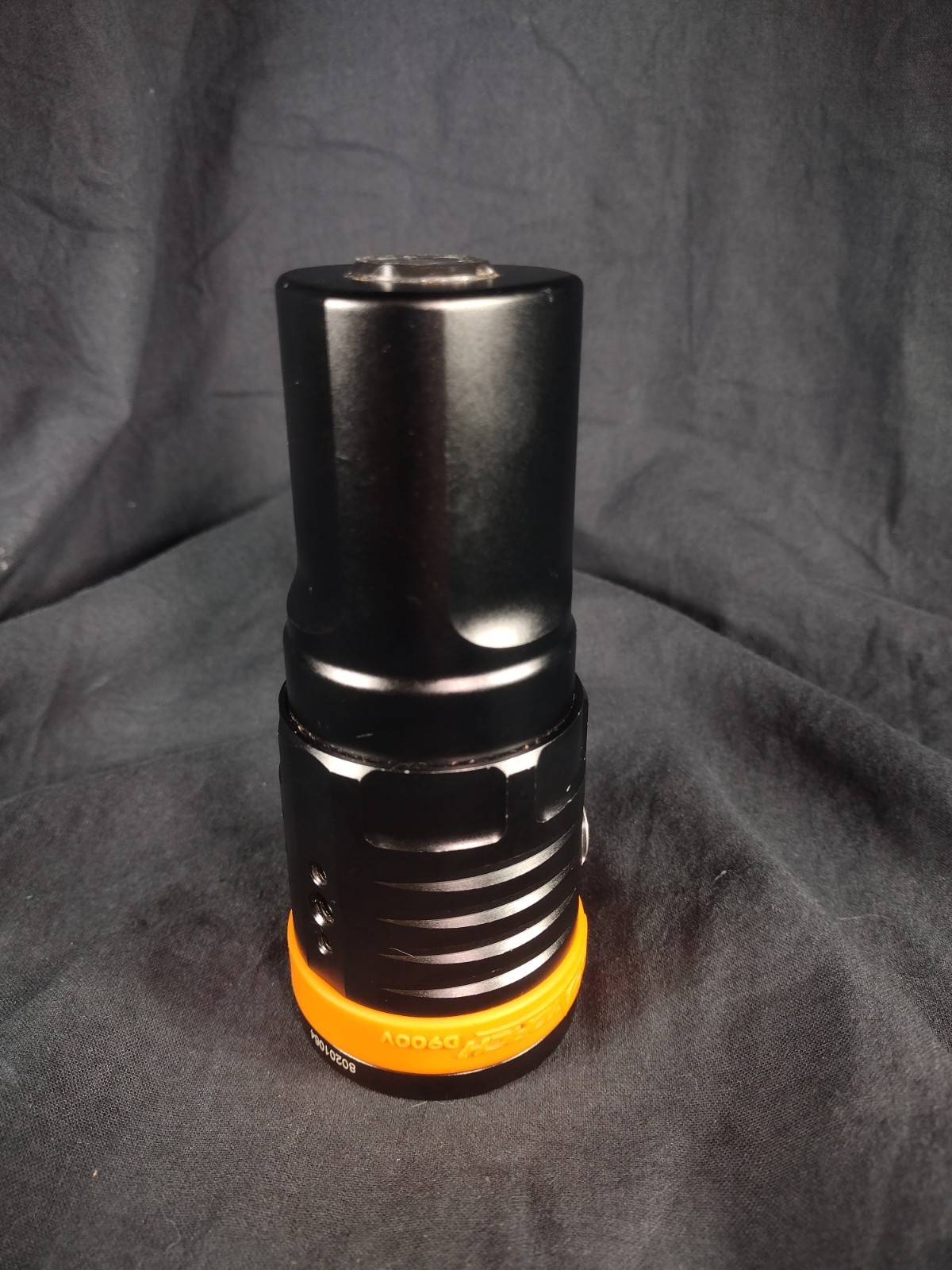 Untested – Orca D900V Video & Dive Light Magnetic Rechargable
