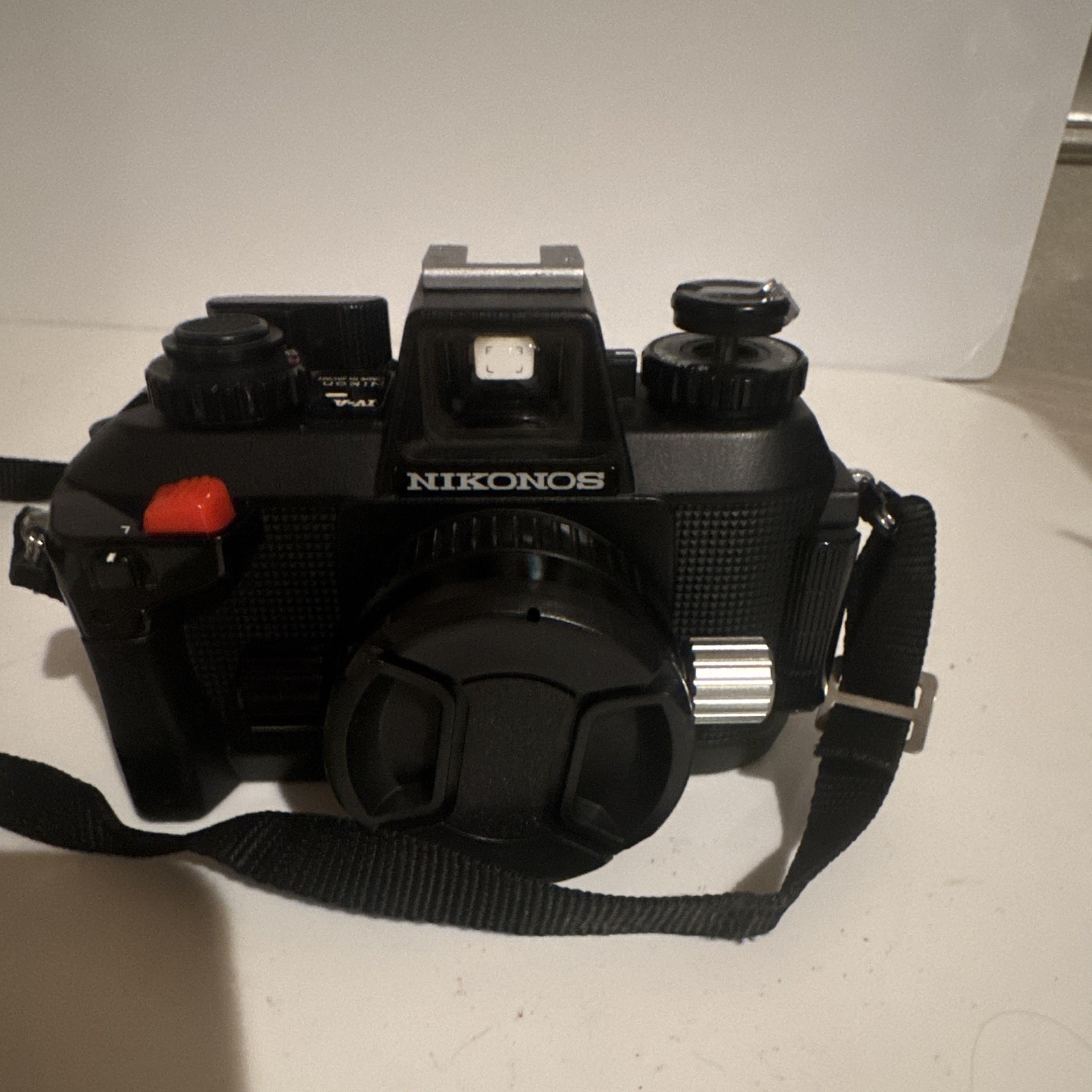 Nikon Nikonos IV-A Underwater 35mm Film Camera w/ Nikkor Lens Black Strap