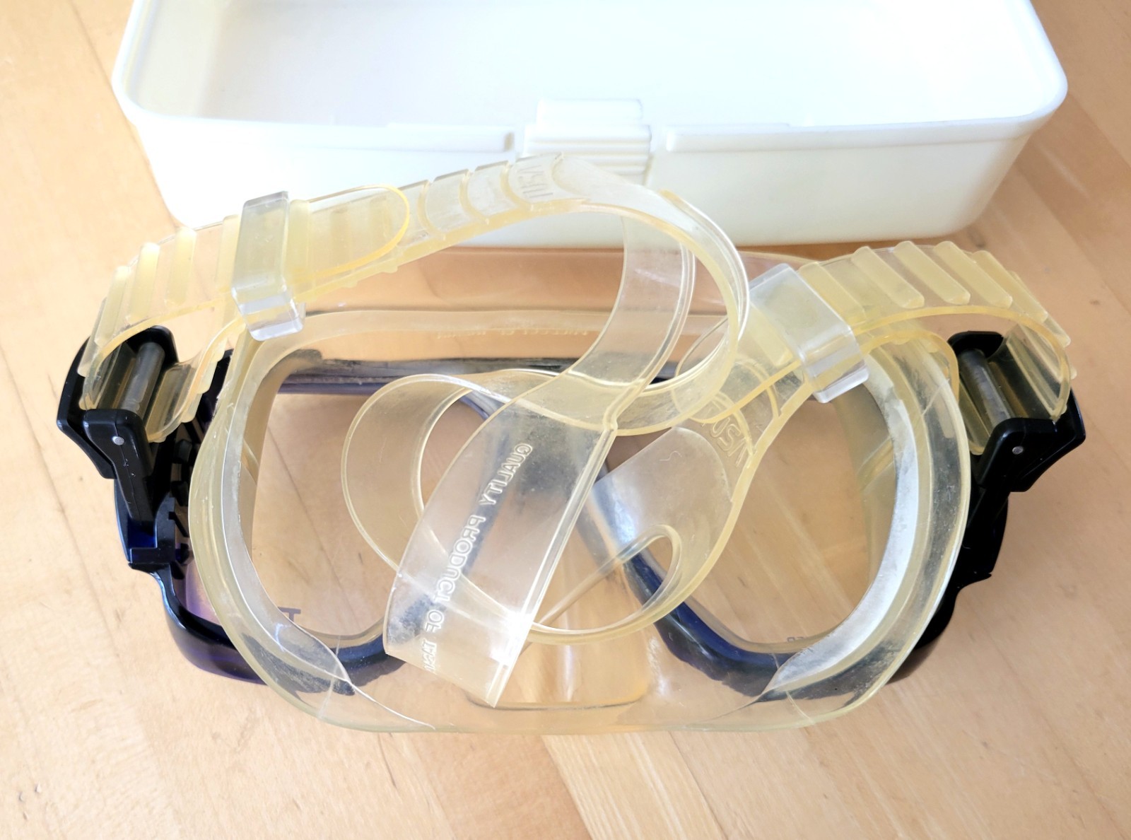 Tusa Liberator Plus Dive Mask and Case