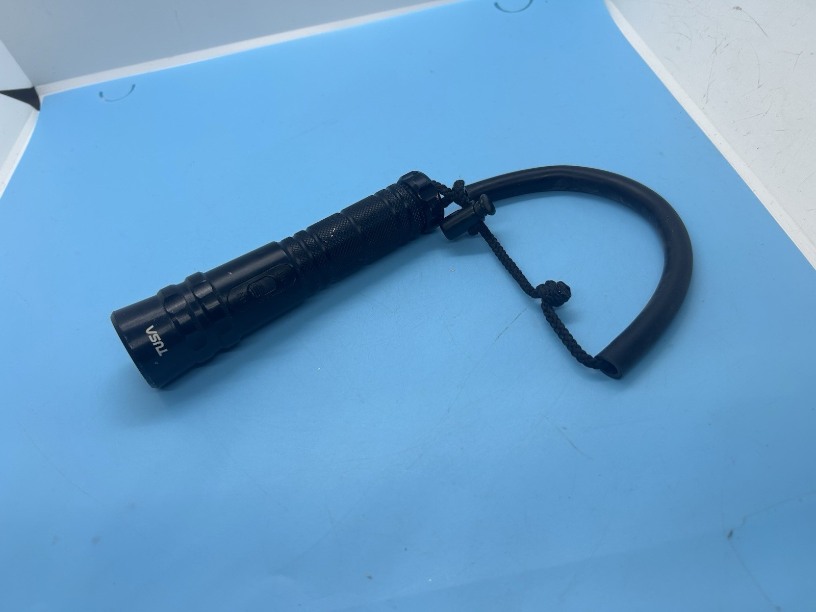 Rare TUSA TU-300 Light. Works, (Batteries Not Included).