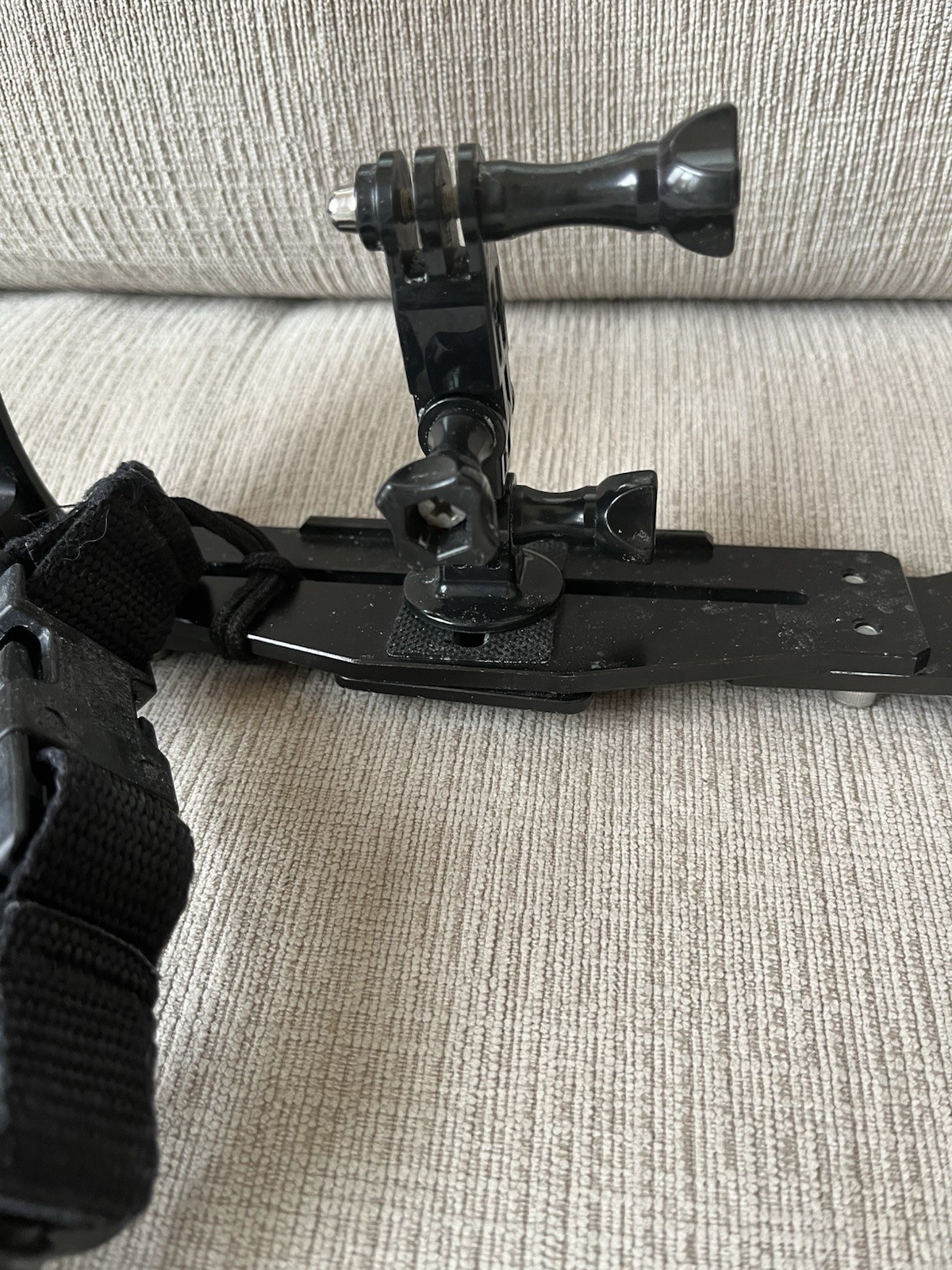 For a GO PRO Underwater Metal TrayWith Floats And Scuba Clip To BCD.