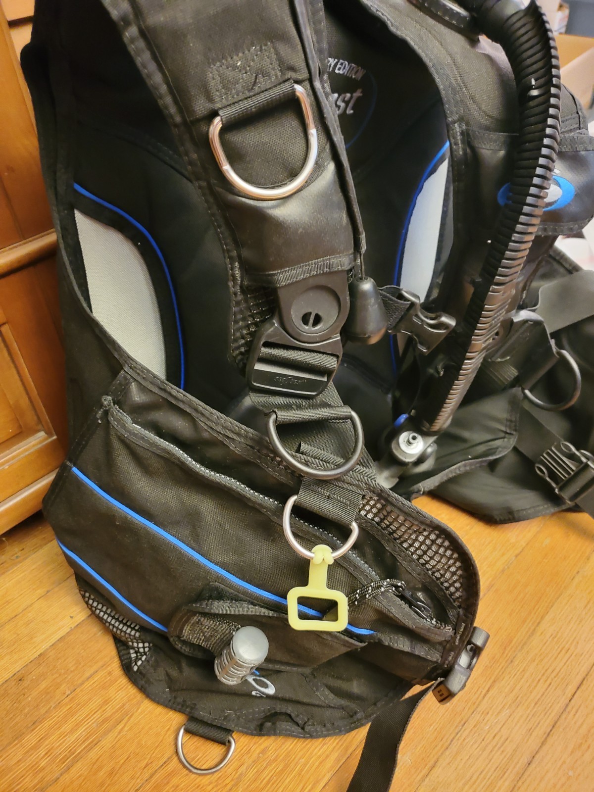 SeaQuest Pro QD+ BCD Buoyancy Control Device Size Medium/Large Scuba Diving Vest