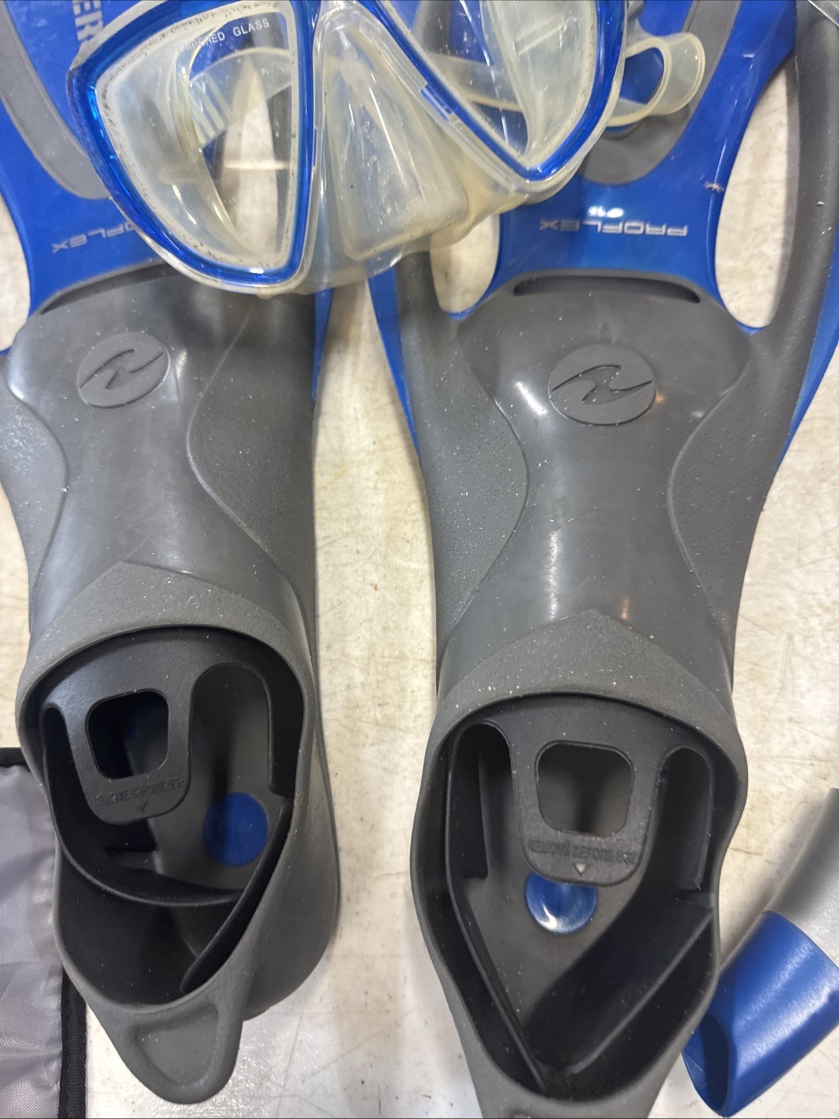 U.S. Divers Snorkeling Set – Adult Medium Mask, Fin And Snorkel