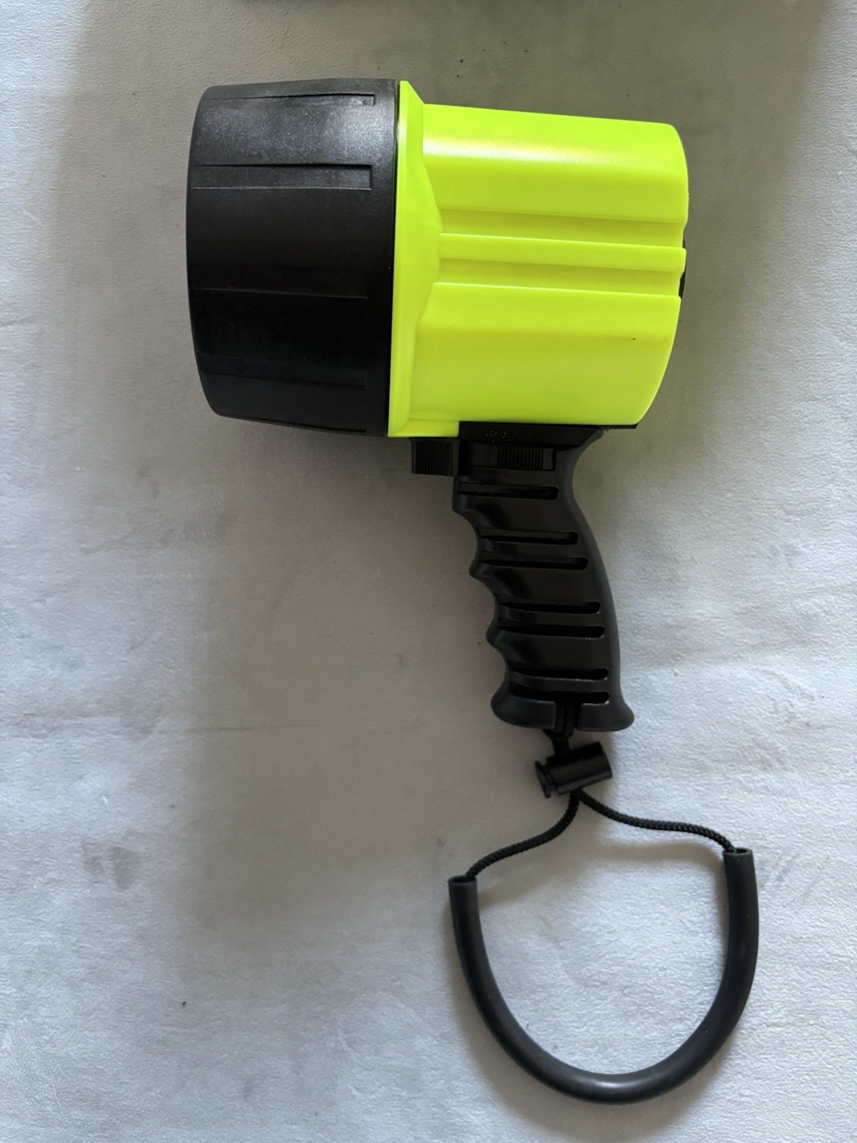 Princeton Tectonics Tec4000 Scuba Diving Flashlight 1500 Feet Pistol Grip