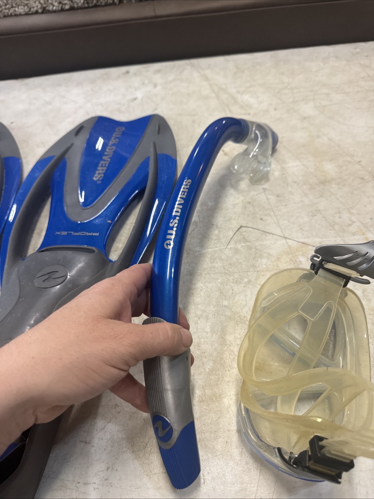 U.S. Divers Snorkeling Set – Adult Medium Mask, Fin And Snorkel