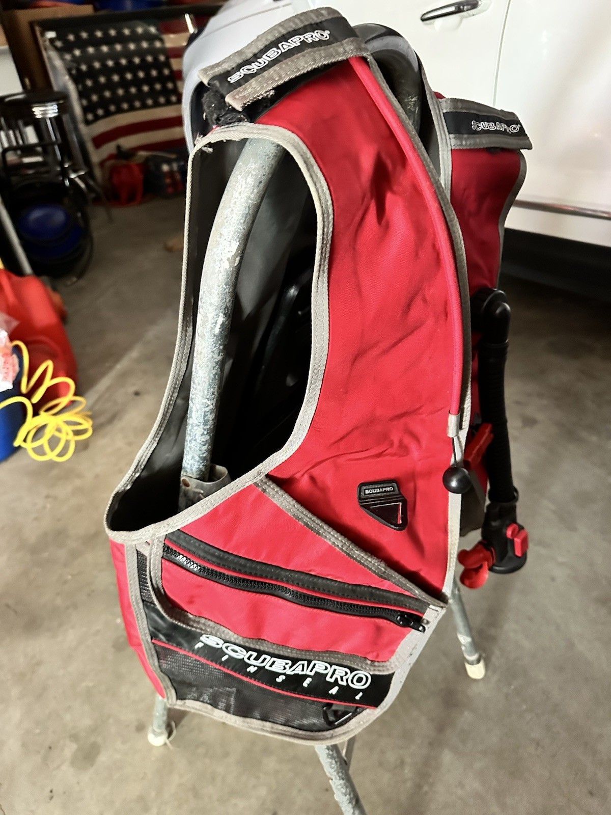 SCUBAPRO Finseal Scuba Diving Buoyancy Compensator – Size XL