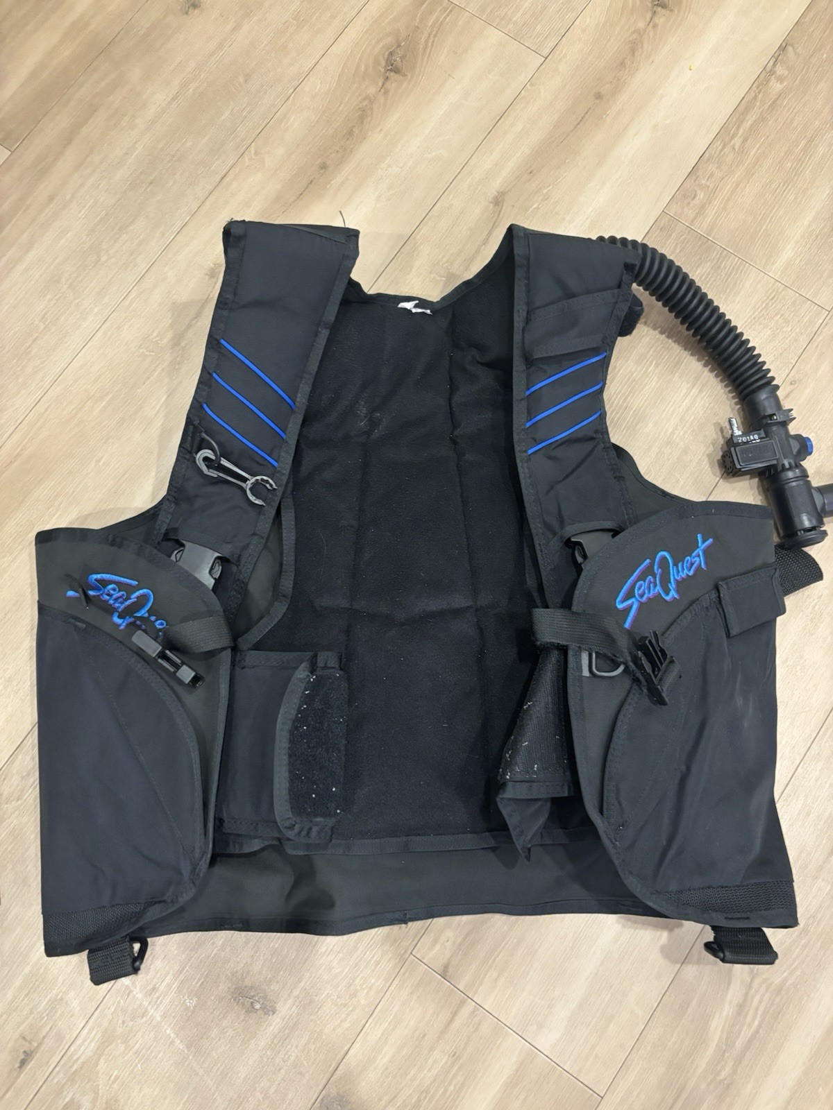 Sea Quest Buoyancy Compensator Vest BCD Black Size M Model A12-2832