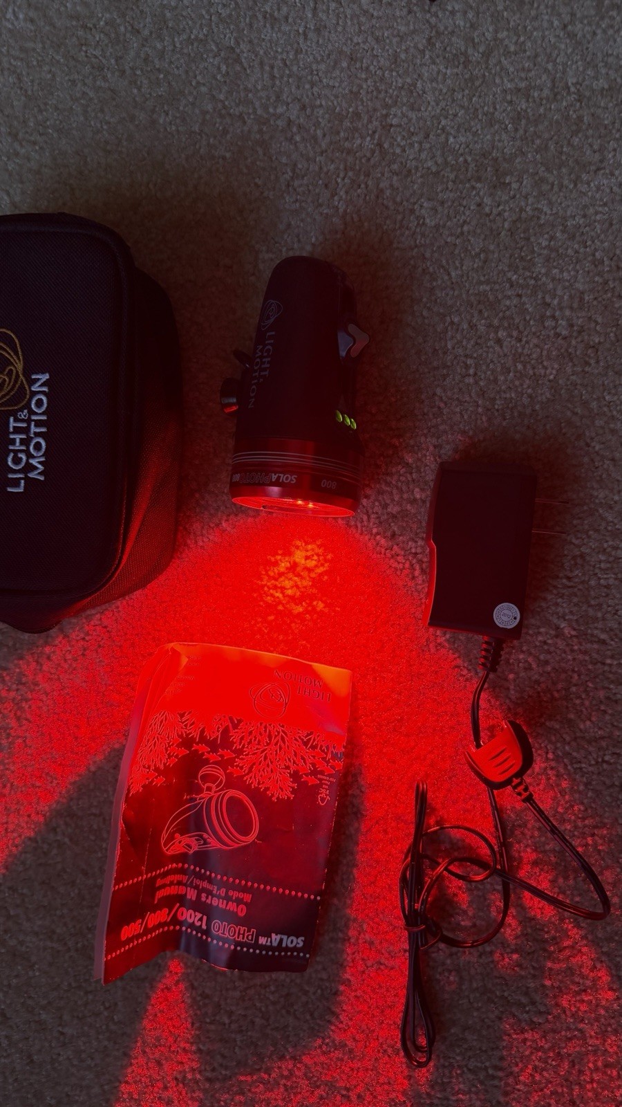 Light & Motion Sola Photo 800 Scuba Dive Light Kit w/ Case, Charger & Manual