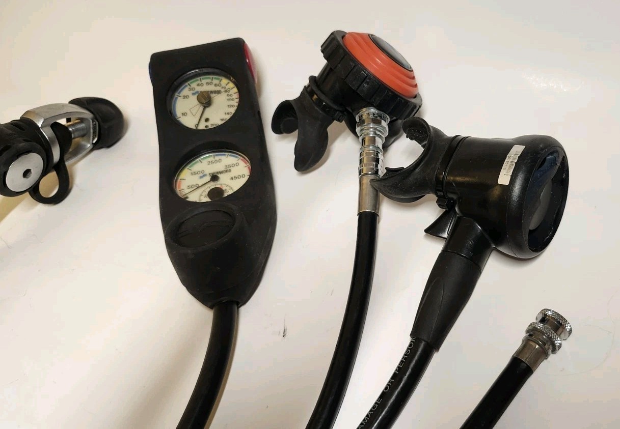 Sherwood Magnum II Regulator Scuba Diving Equipment Package with PSI Gauge