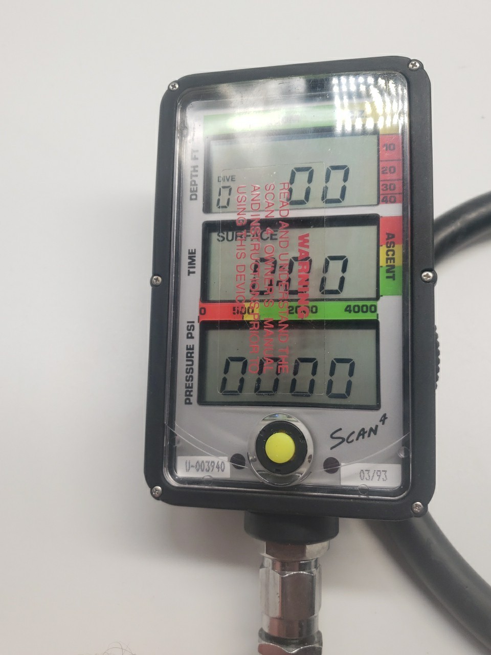 US Divers Aqua-Lung Scan 4 Computer with Hose Box And Battery Included