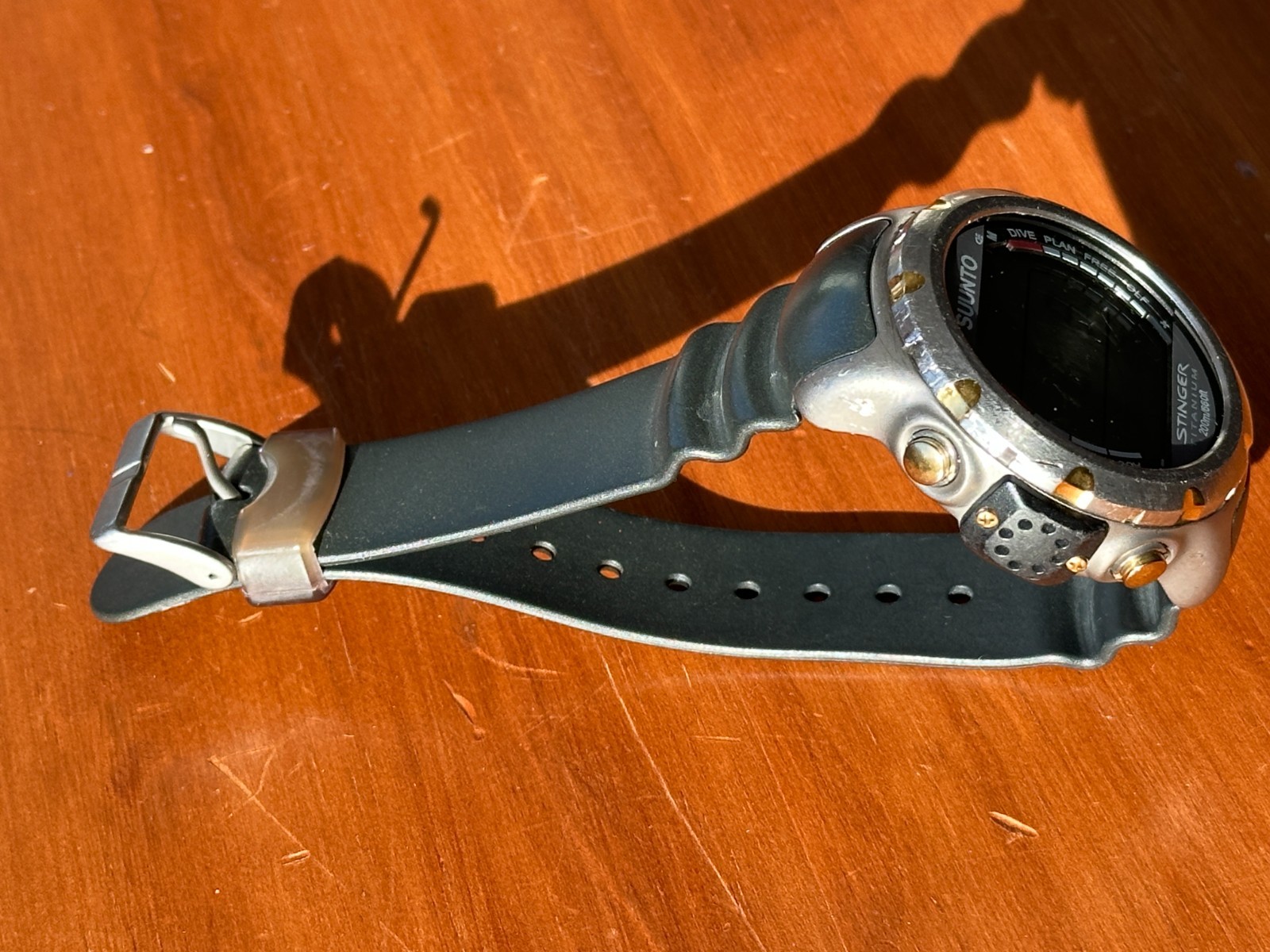 Suunto Stinger Titanium Watch and Scuba Dive Computer. Scuba Diving Computer.