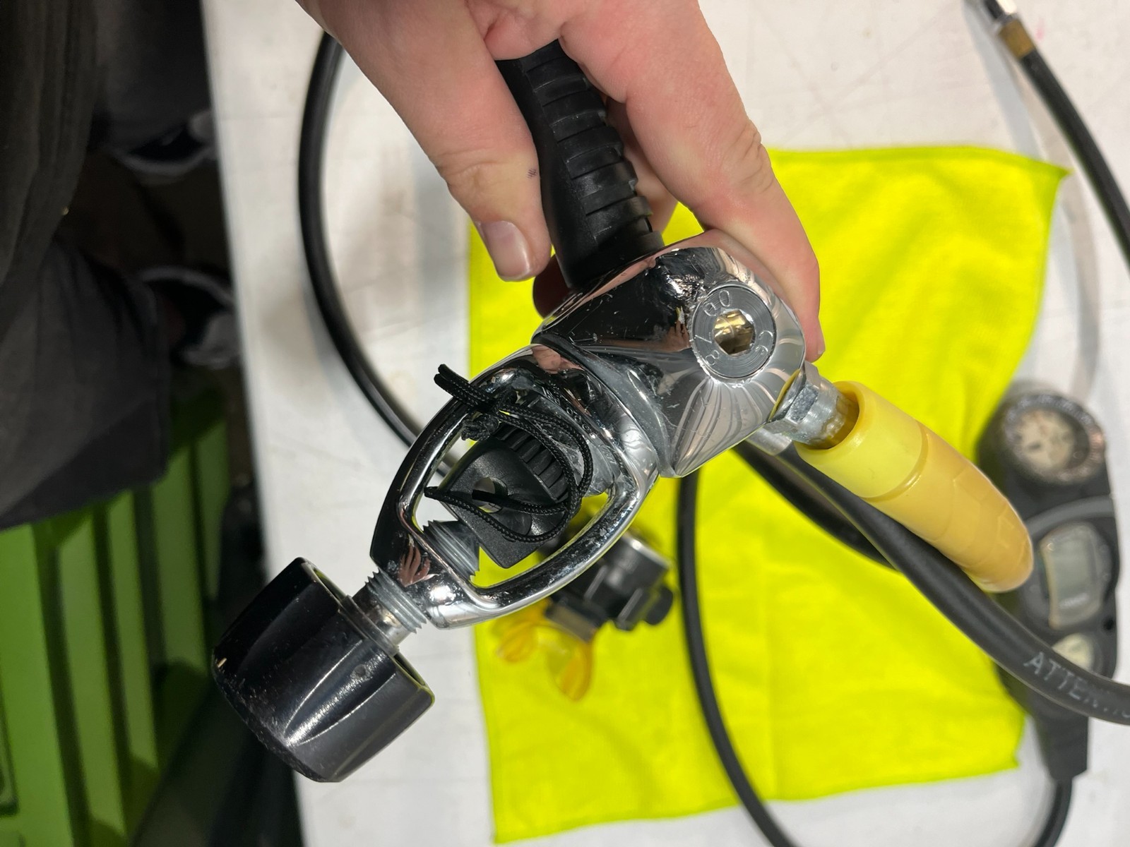 Suunto Favor Dive Computer Console w/ Regulators Hoses AS-IS Untested