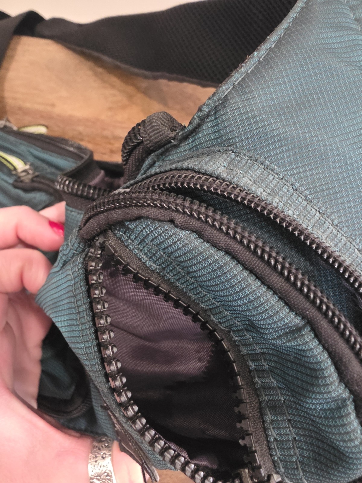NICGID Sling Bag Chest Shoulder Backpack Crossbody Bags Casual Dark Green Teal