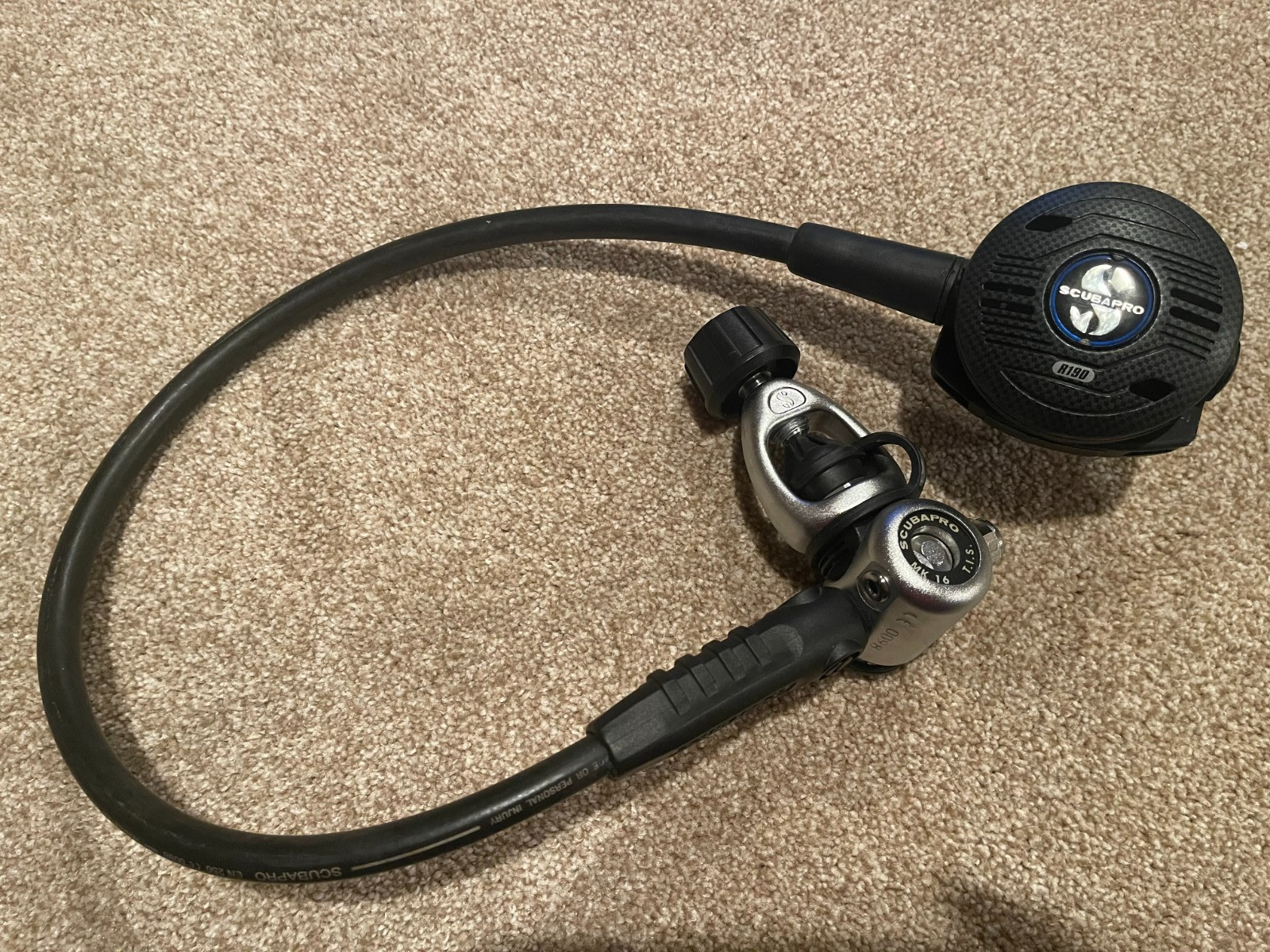 SCUBAPRO MK 16 TIS 1st Stage And R190 2nd Stage Regulator