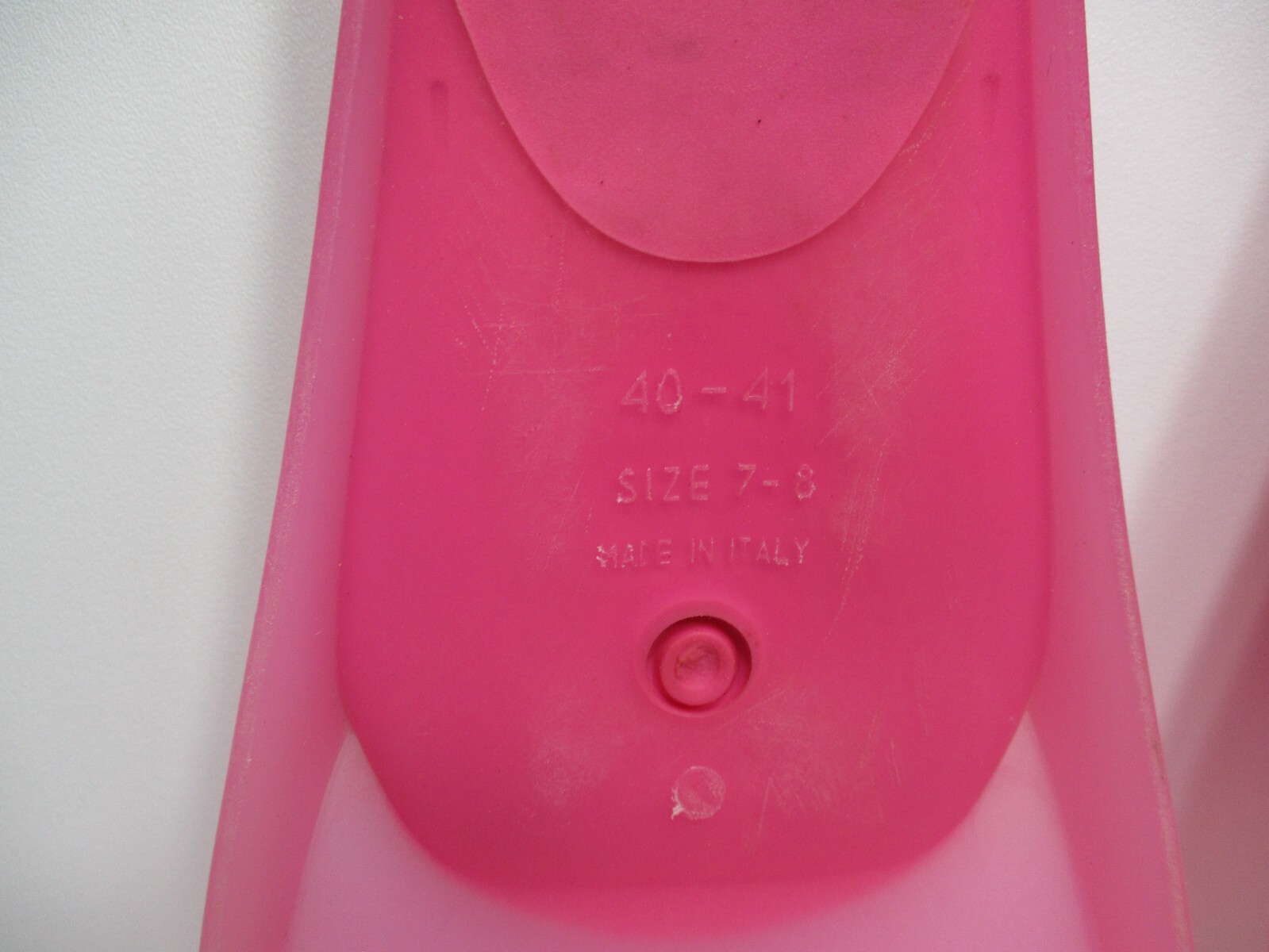 Vintage Cressi Sub Rondine Pink Made In Italy Size 7-8 (40-41)Scuba Diving Fins