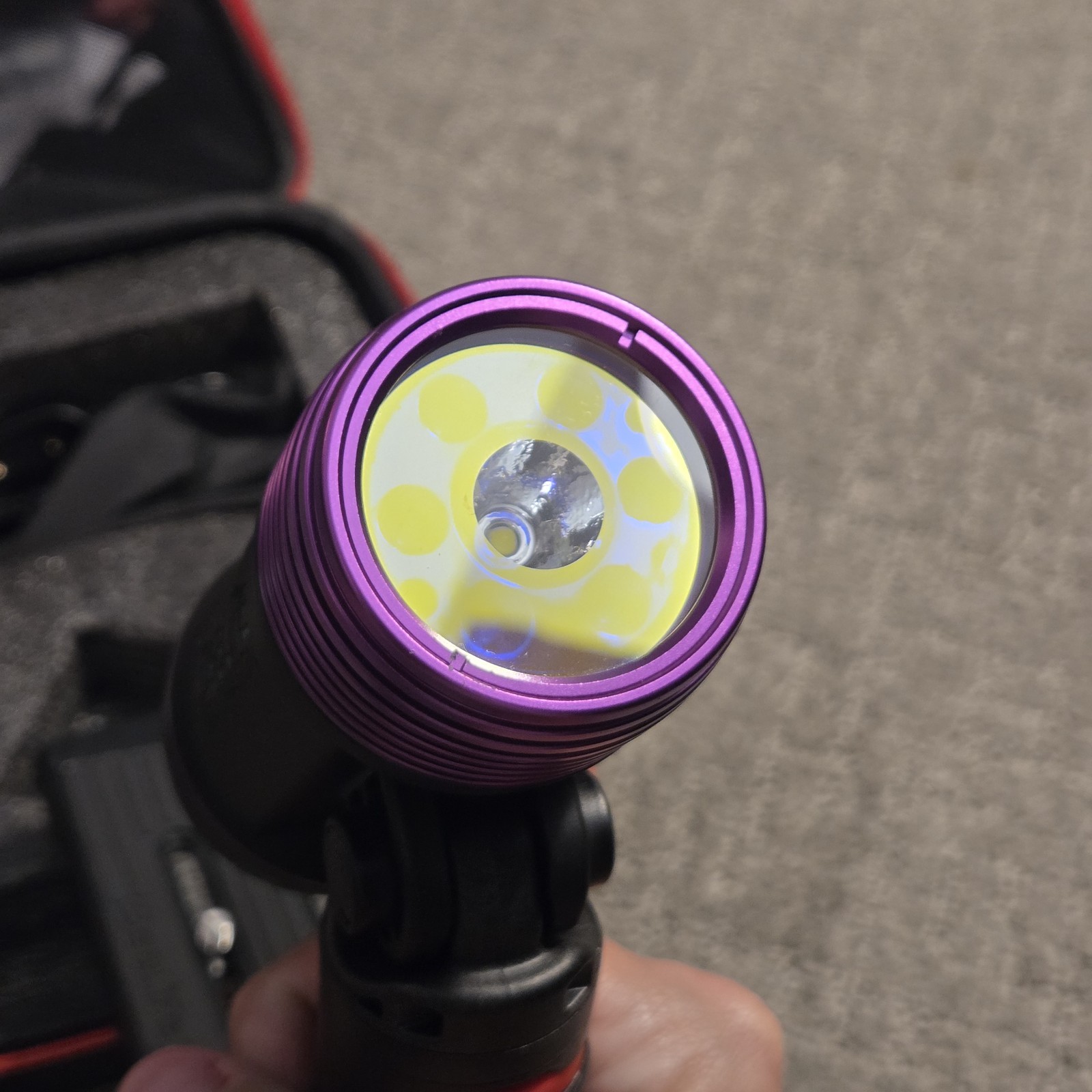 SeaLife Sea Dragon Fluoro-Dual Beam Underwater Light w/ Flex-Connect + Battery