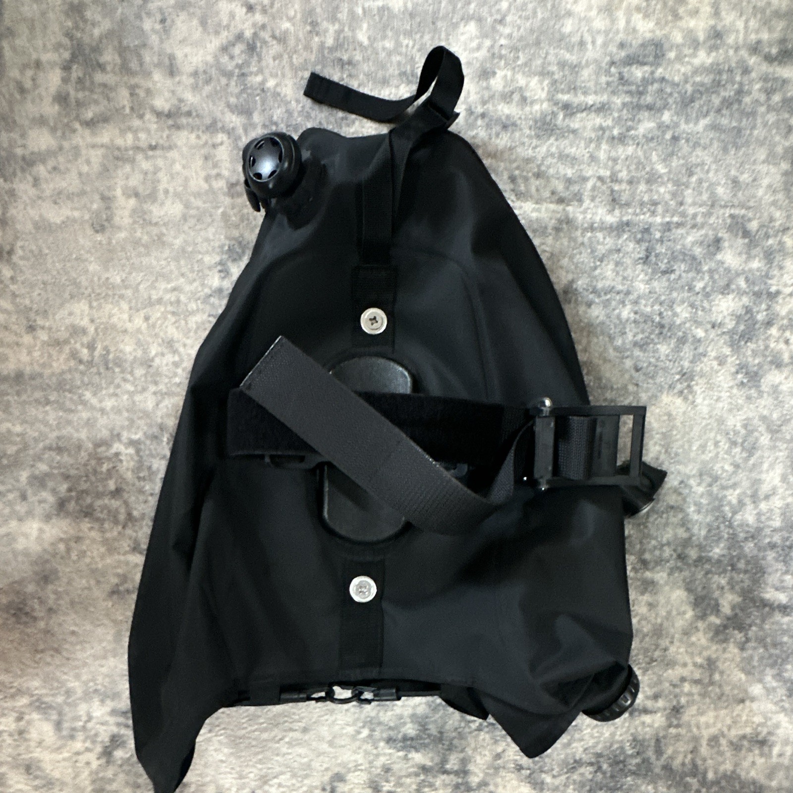 Aeris EX Lite Scuba Buoyancy Compensator BCD Vest Size MD Black 20 lb Lift