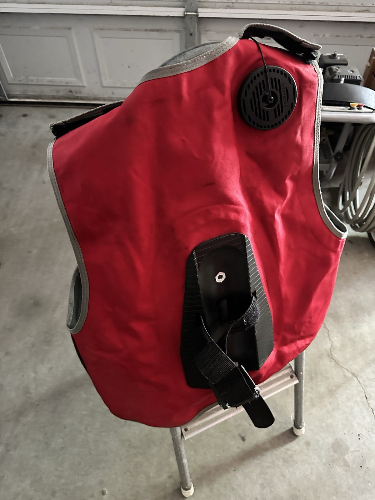 SCUBAPRO Finseal Scuba Diving Buoyancy Compensator – Size XL
