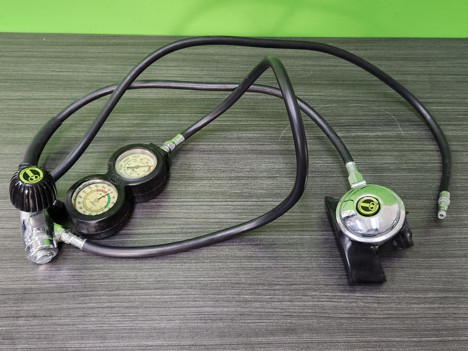 Vtg Aqua Lung Calypso Regulator combo Octopus, & Dacor pressure gauge