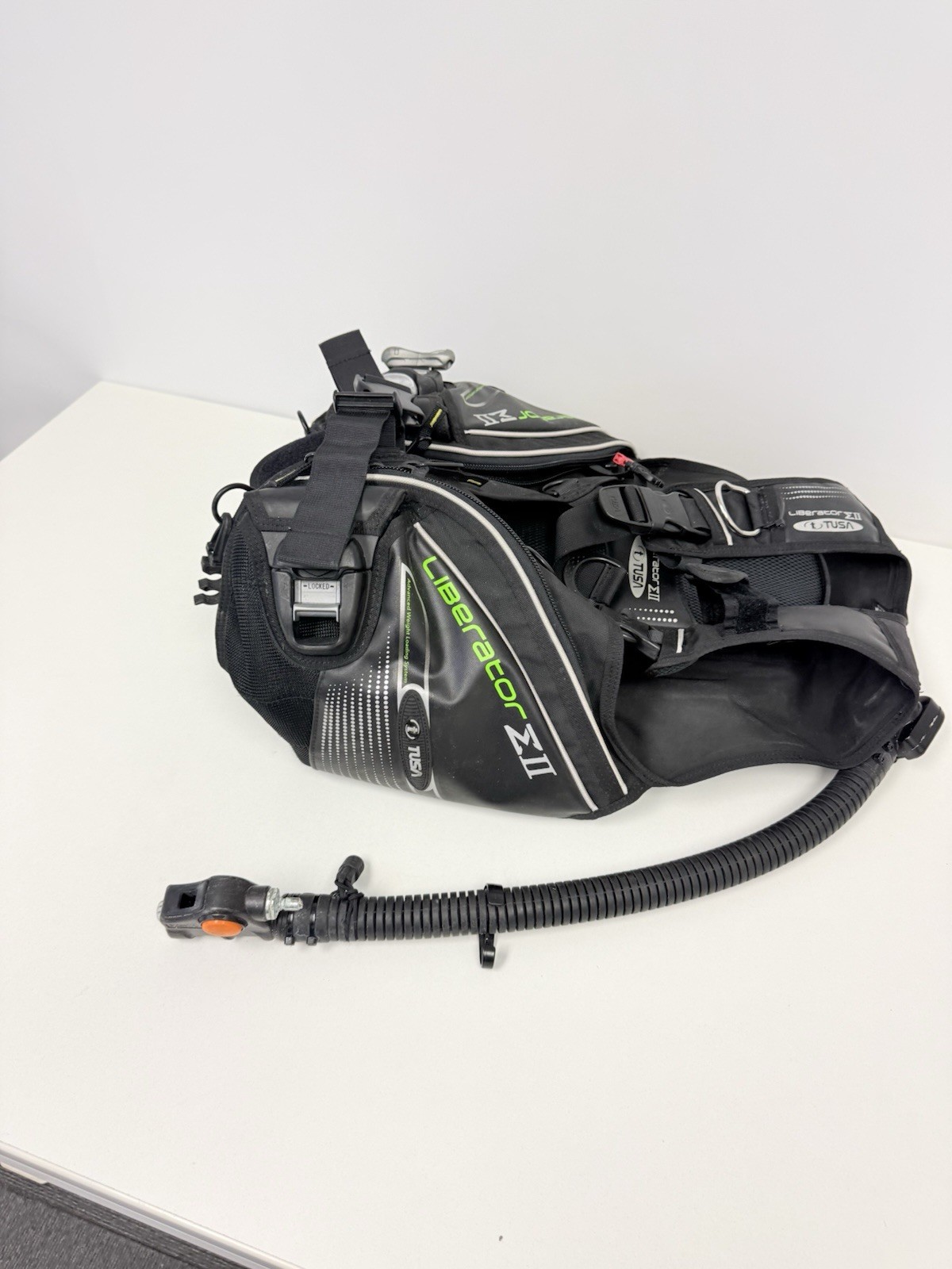 TUSA Liberator Sigma II BCD, Black Medium Vest