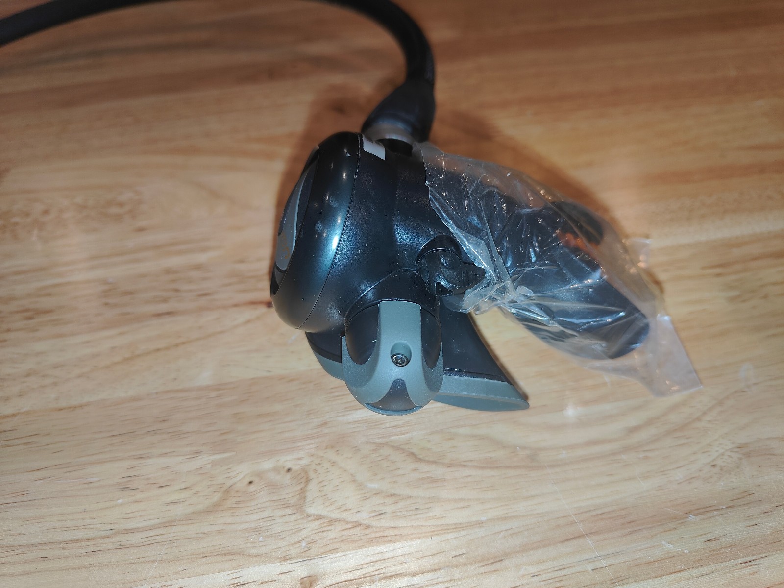 NEW IN BOX Aeris AT400 DVT First Stage and ION Second Stage Scuba Regulators