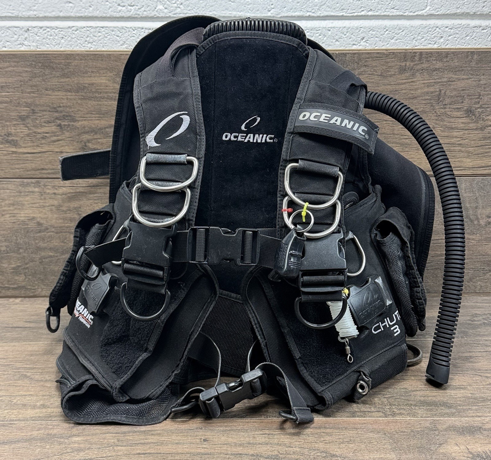Oceanic Scuba Diving Vest Size Large Chute 3 BC Dive Buoyancy Control-READ