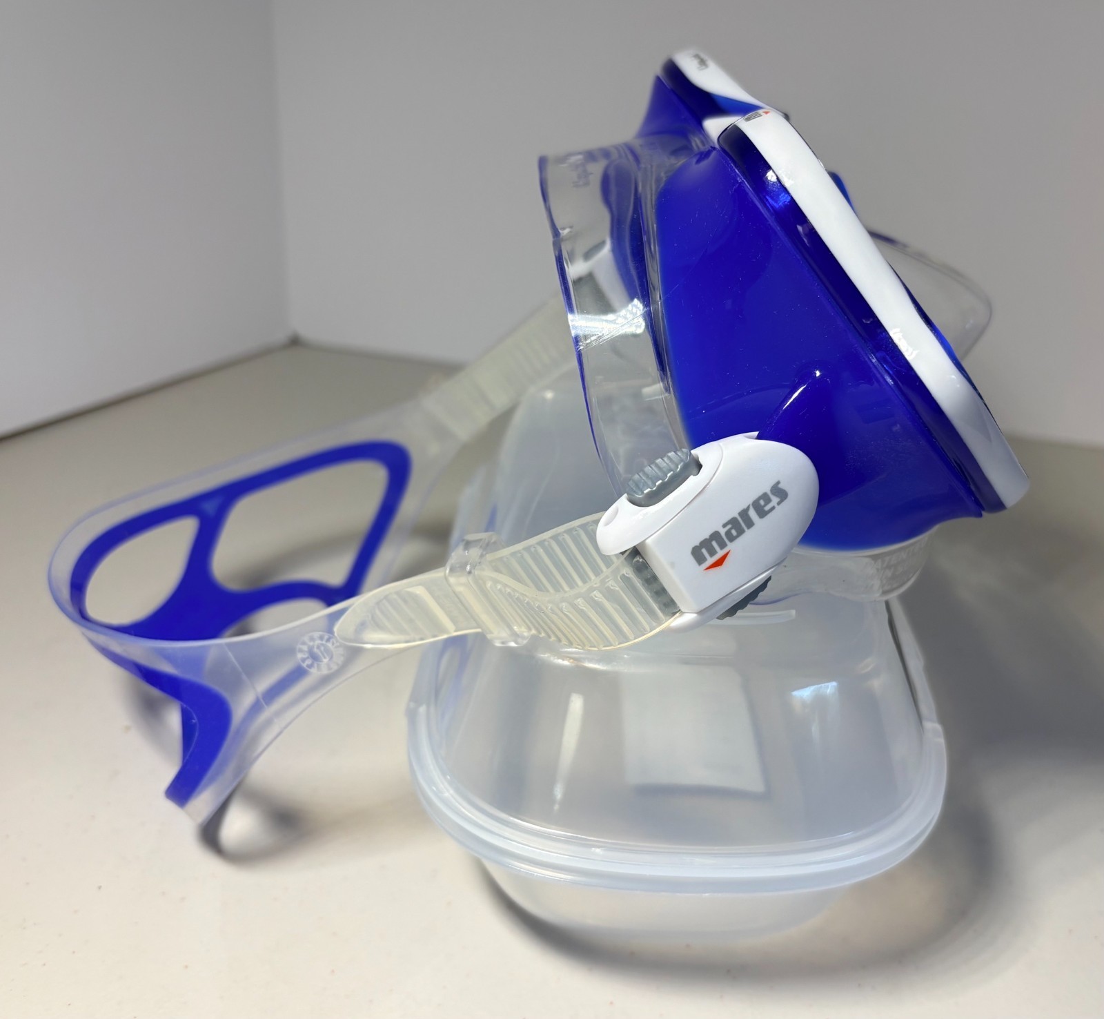 MARES X-Vision Ultra Liquidskin Scuba Diving Mask Clear Blue White w/Case