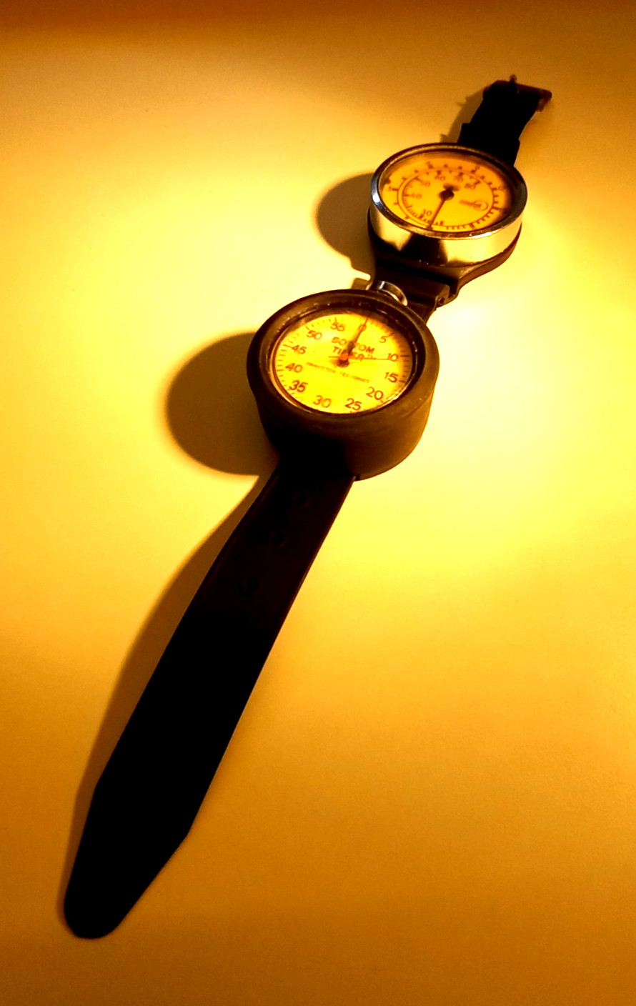 VTG 70s Swiss UWATEC Wrist Depth Gauge & BOTTOM TIMER Princeton Tectonics USA