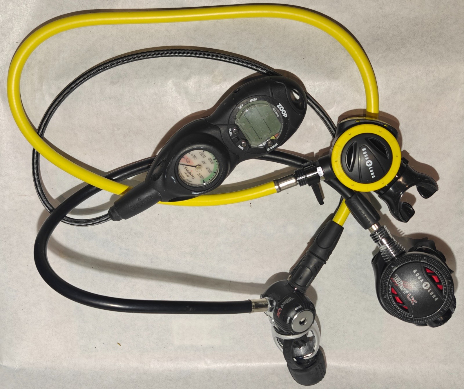 Aqualung Titan LX Regulator with Suunto SM36 PSI Gauge & Zoop Novo Dive Computer