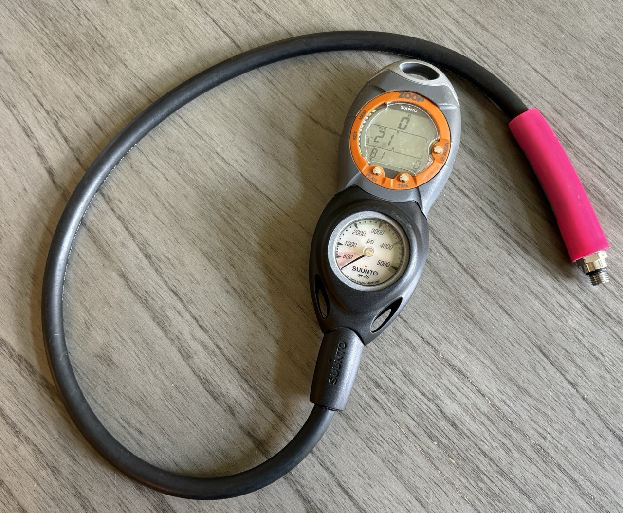SUUNTO ZOOP Dive Computer + SM-36 Gauge SPG Combo