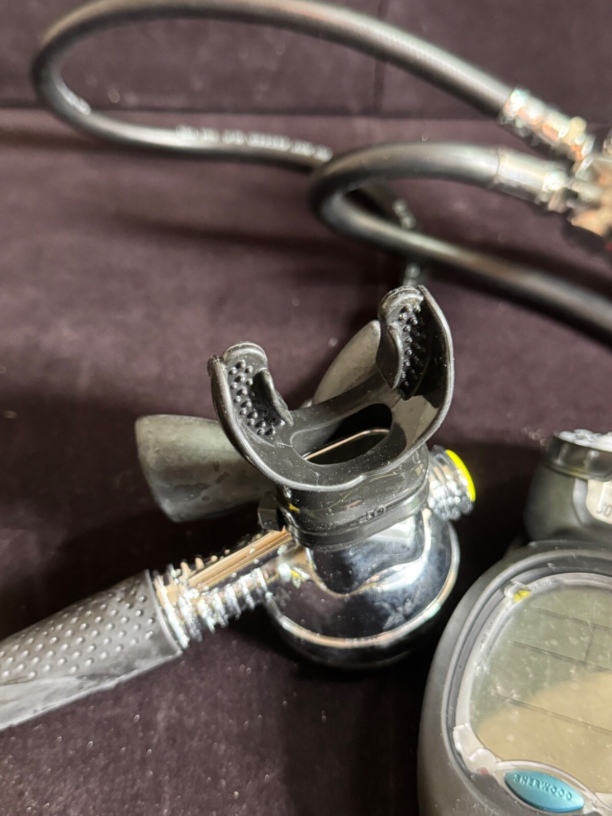 2x Mares Metal Proton MR42 w Sherwood Wisdom 2 Dive Computer Scuba Regulator Set