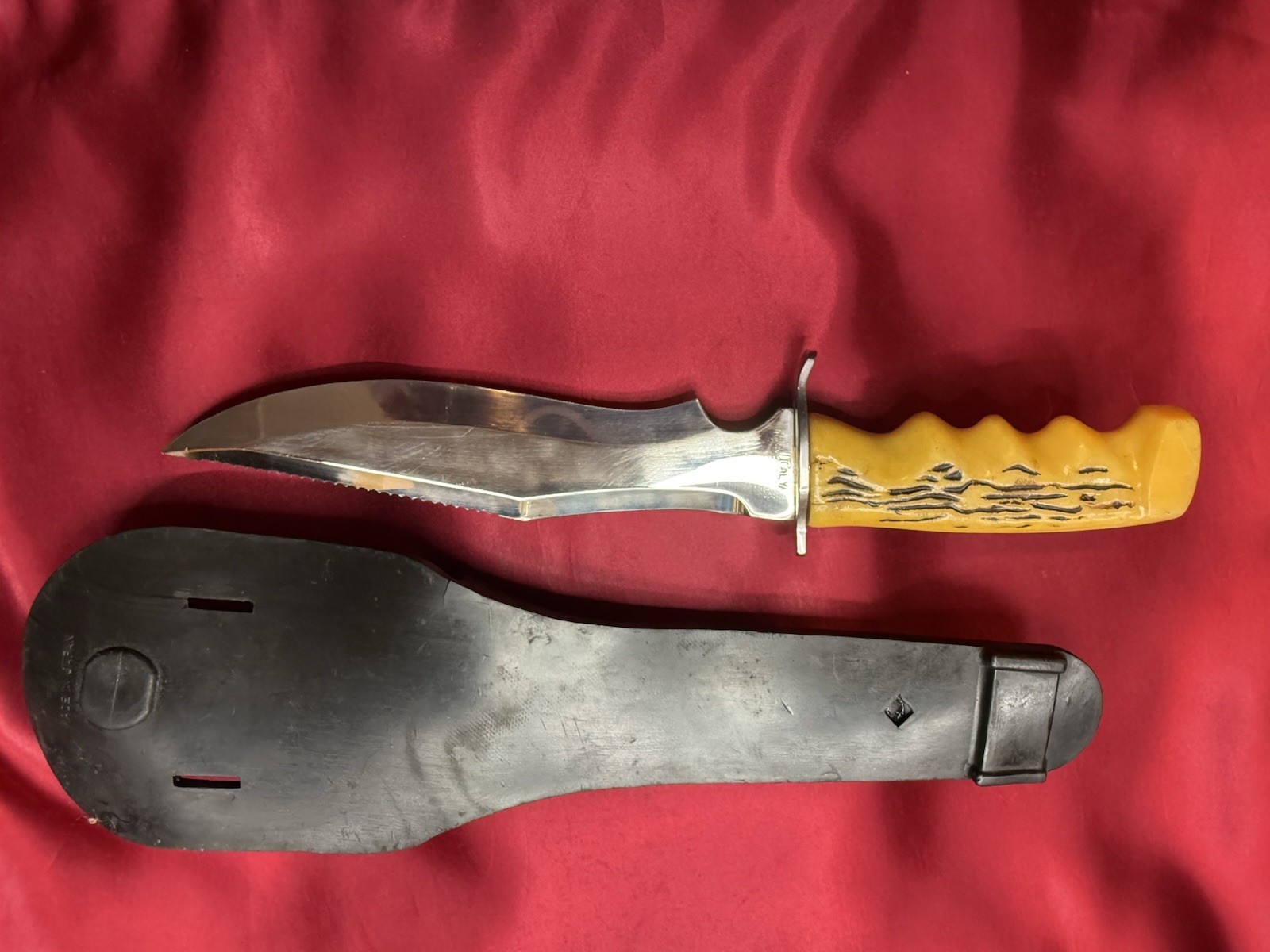 Vtg ScubaPro Diving, Camping , Scuba Knife AO1414 With Sheath Made In Italy