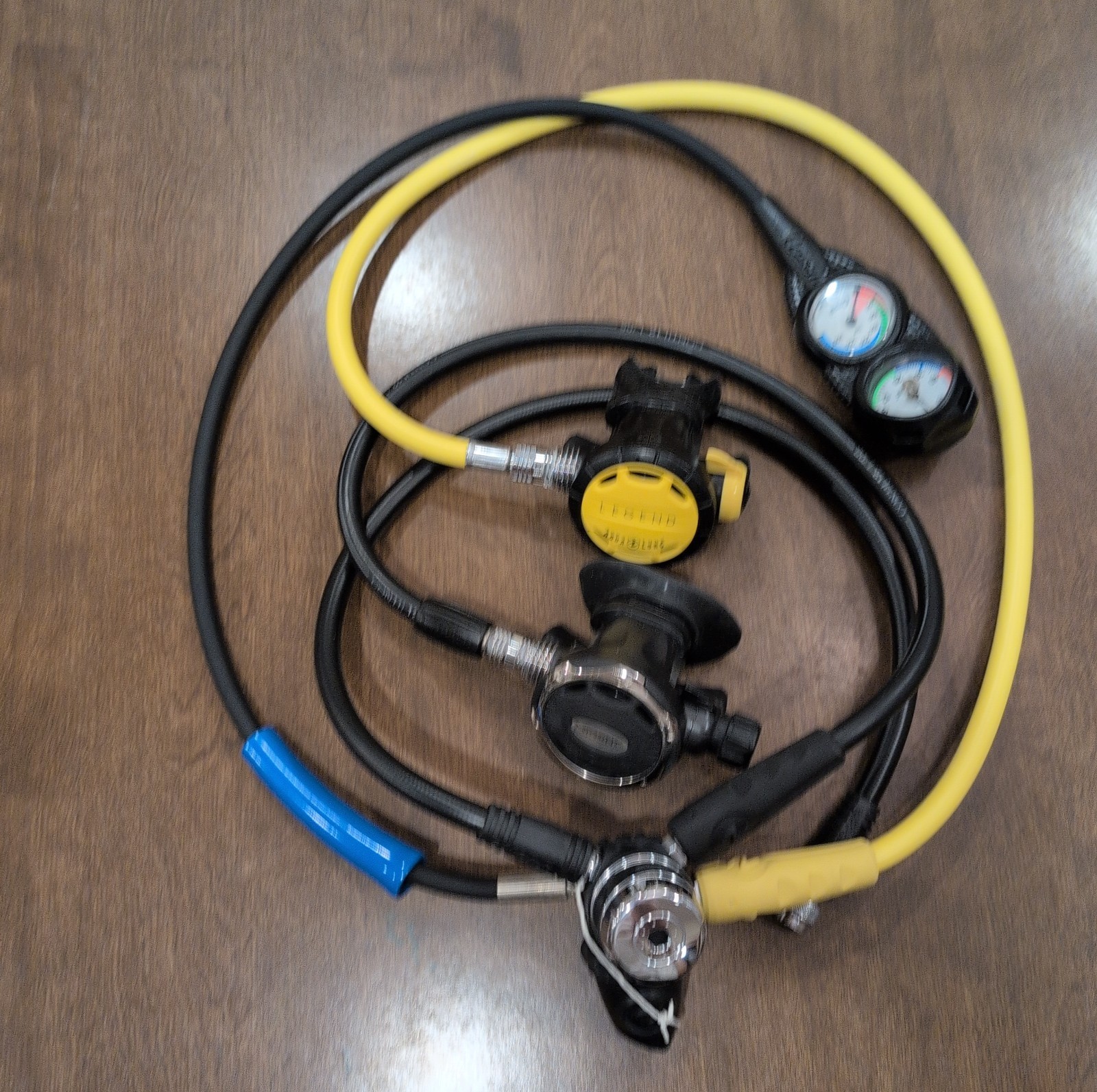 Aqualung Legend Scuba Regulator And ABS EN250 And Cressi Miniconsole 2 Gauge