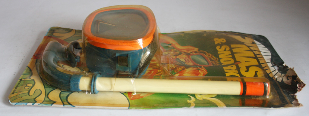 AMAZING VINTAGE 70’S ULTRA RARE SWIMMING SNORKEL MASK HONG KONG NEW SEALED!