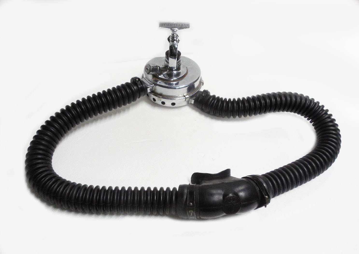 1968 U.S. DIVERS AQUAMSTER TWO HOSE 2 STAGE REGULATOR- REBUILT & READY TO DIVE