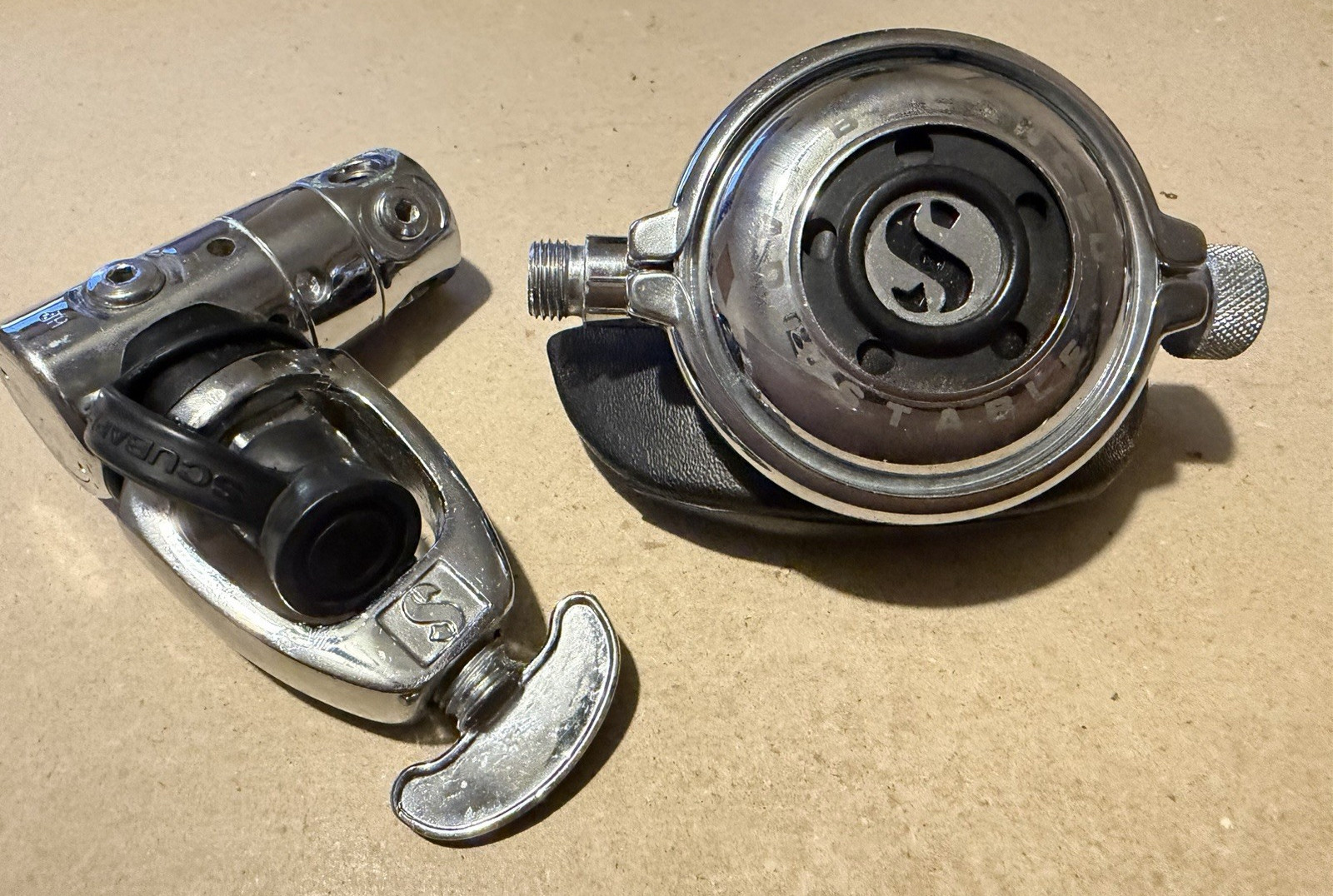 Scubapro Regulator Balanced Adjustable Mk 5 VTG Vintage For Parts Not Working