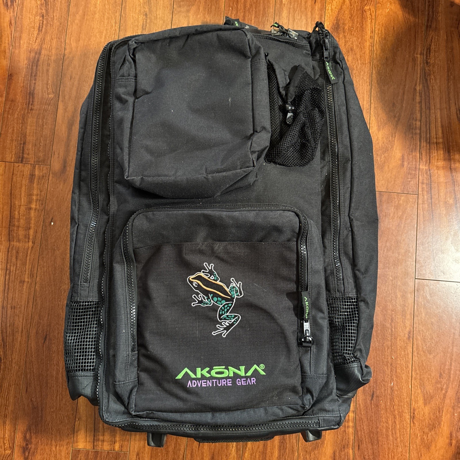 Akona Adventure Gear 32x21x14 XL Travel Dive Scuba Roller Bag Pack 150L AKB142