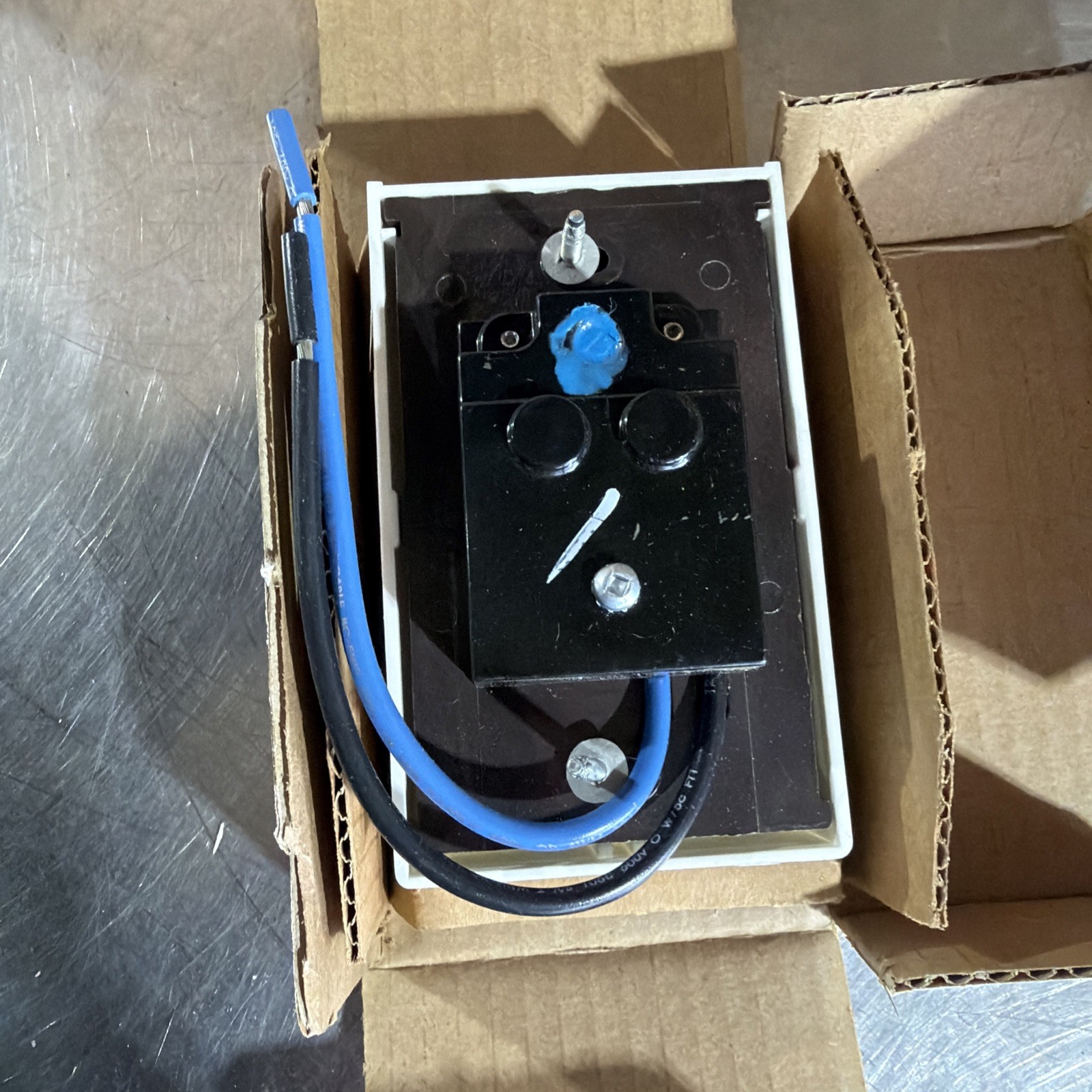 Emerson White-Rodgers Line Voltage Electric Heat Thermostat 120-277V, 1A65W-633