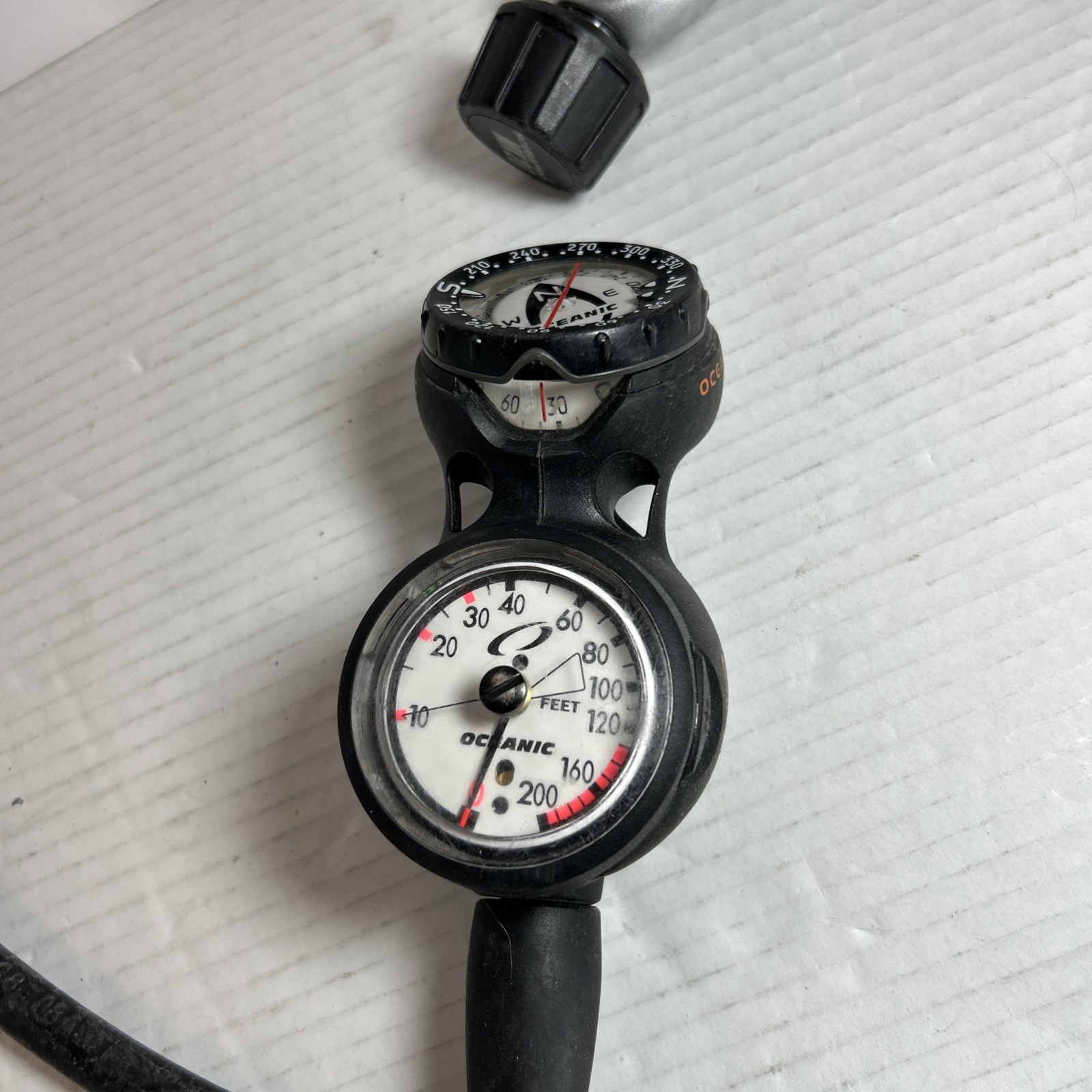 SCUBAPRO MK20 Regulator w/ OCEANIC SWIV2 Gauge Cluster, & G250 Second Stage