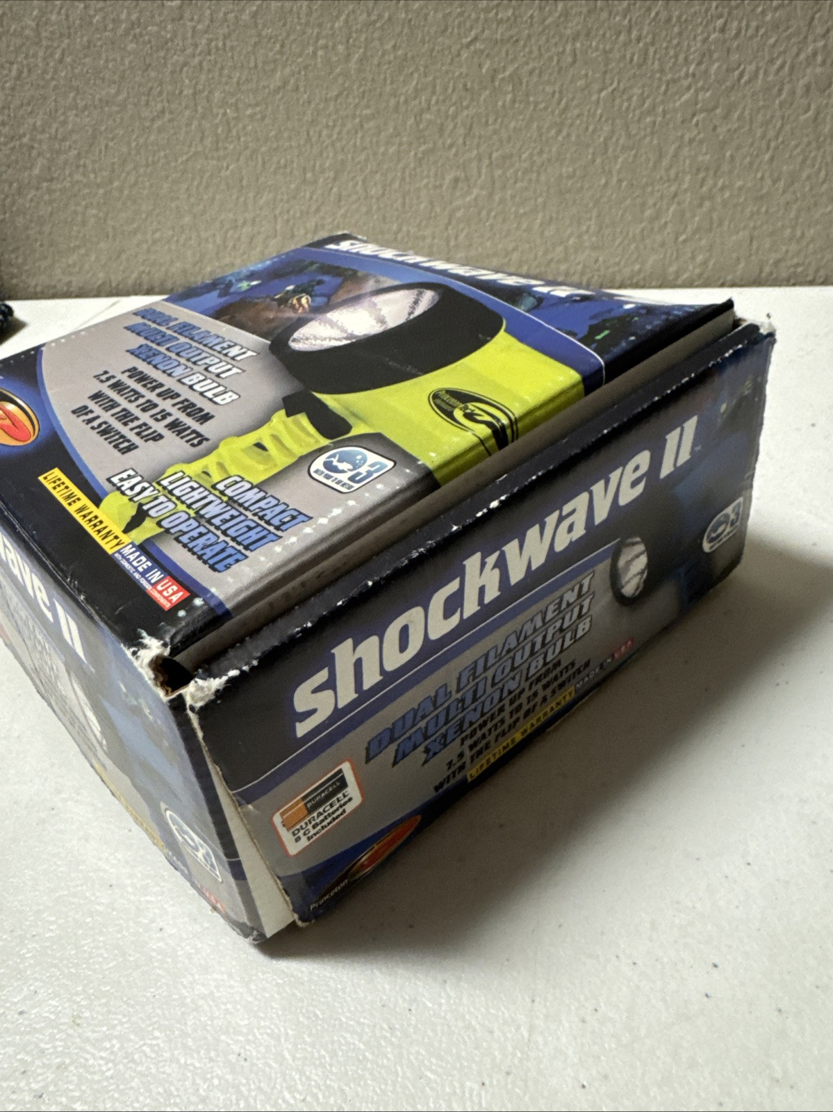Waterproof Divers Flashlight Princeton Tec Shockwave II Blue Dive Light